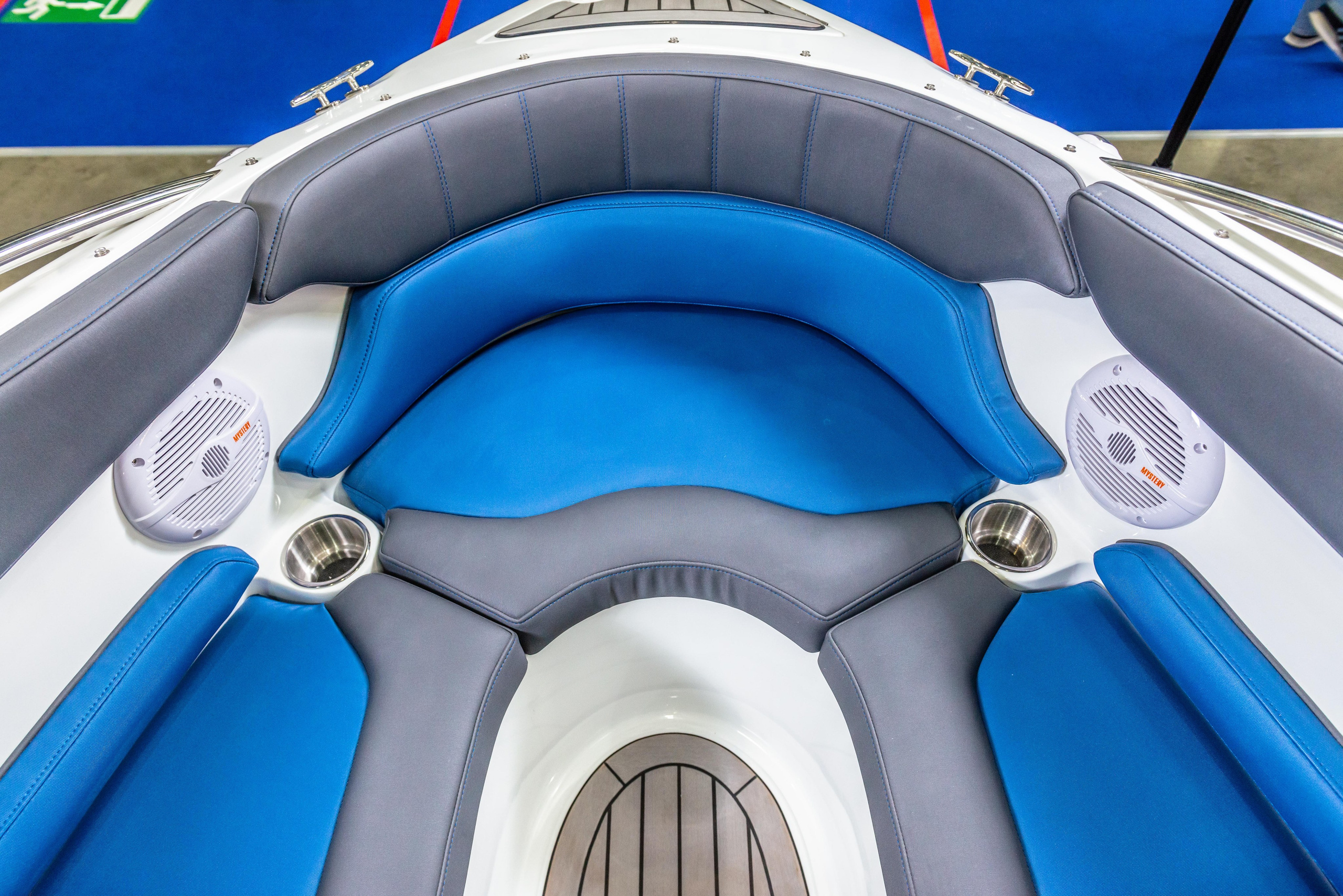 Фотосъемка лодок на Moscow Boat Show 2022. PHOTOGRAPHER QUINTANA ROO