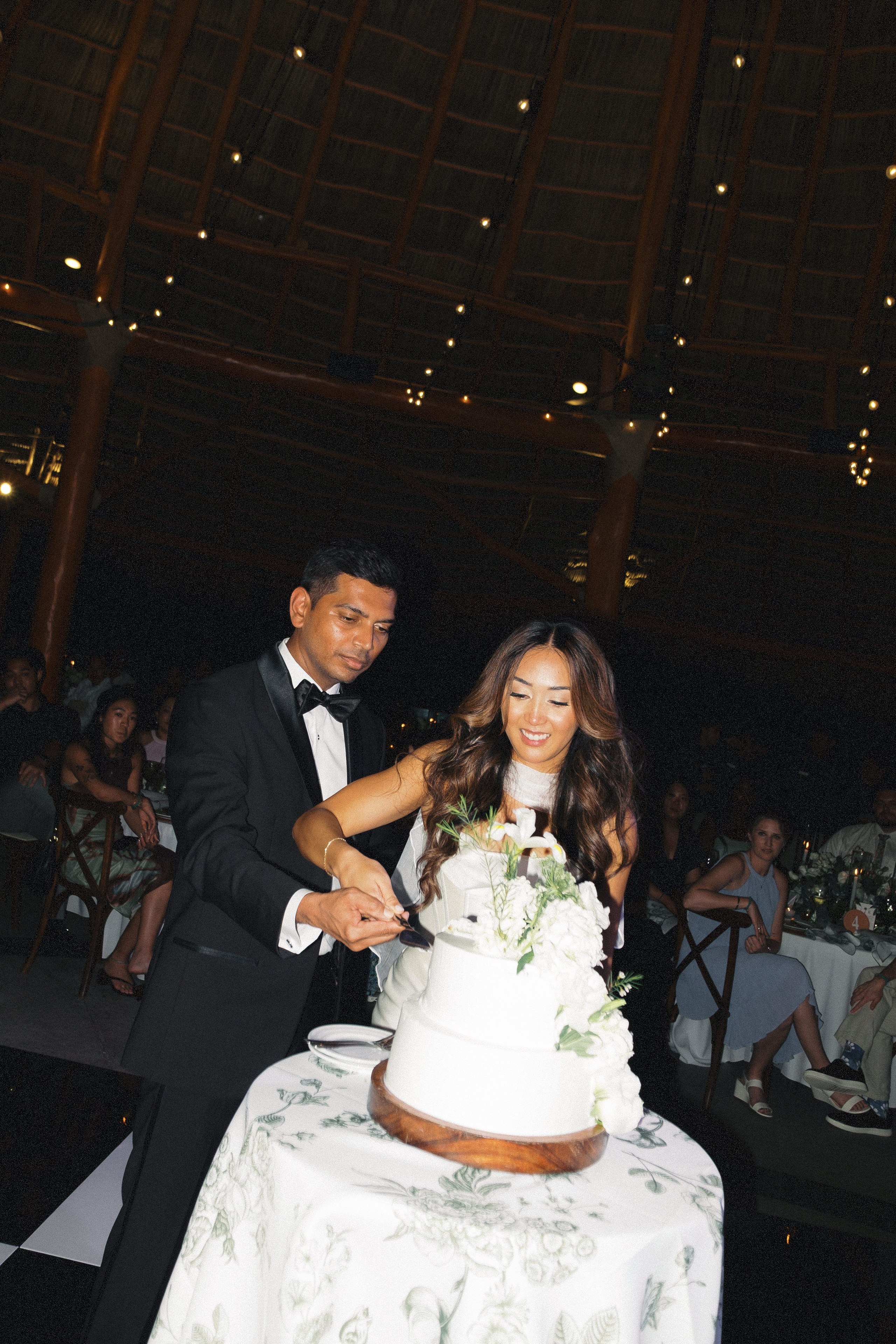 Tori & Keyur. Sayulita Wedding Photographer, Puerto Vallarta, Cabo