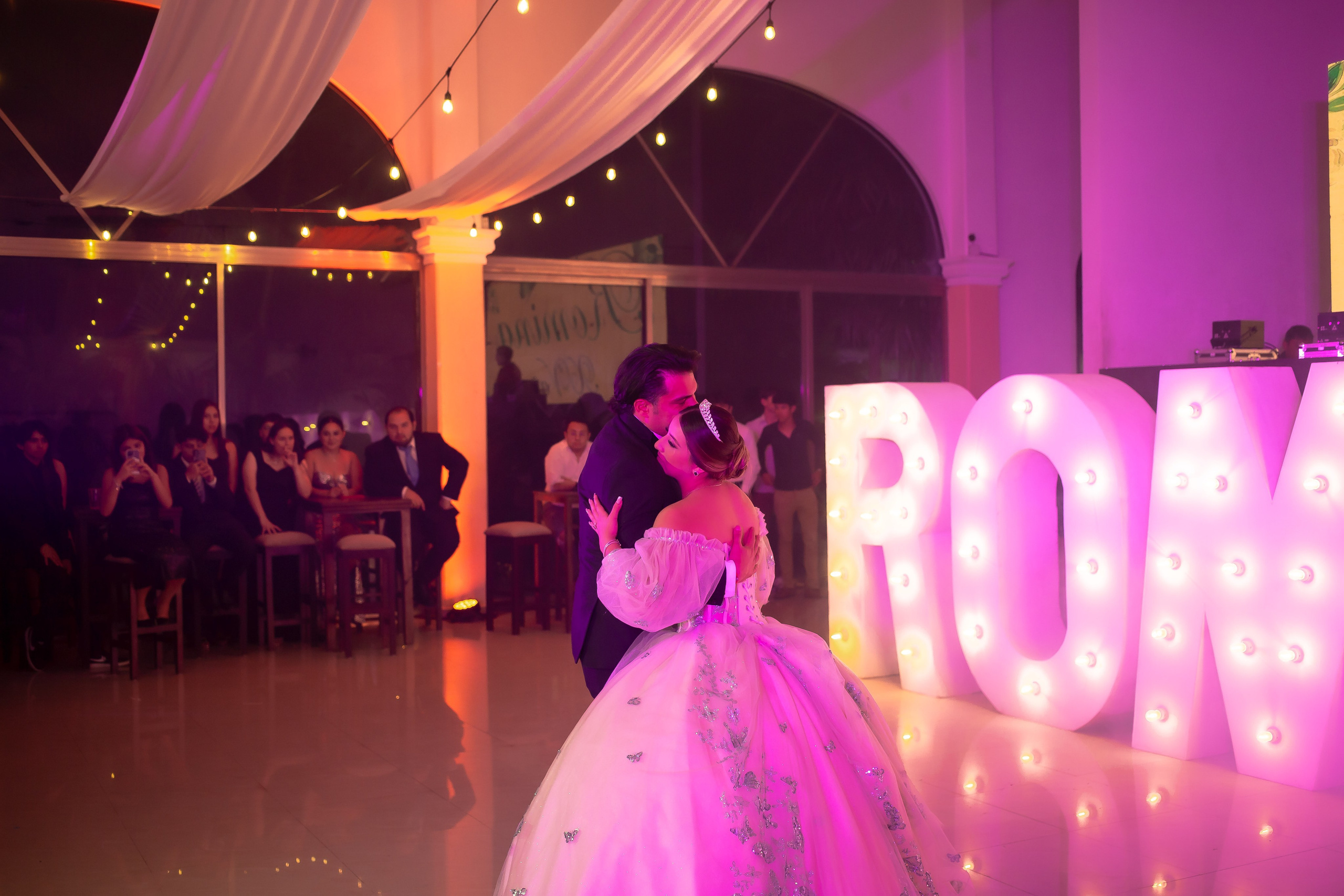 XV AÑOS ROMINA. Simón Enríquez Studio