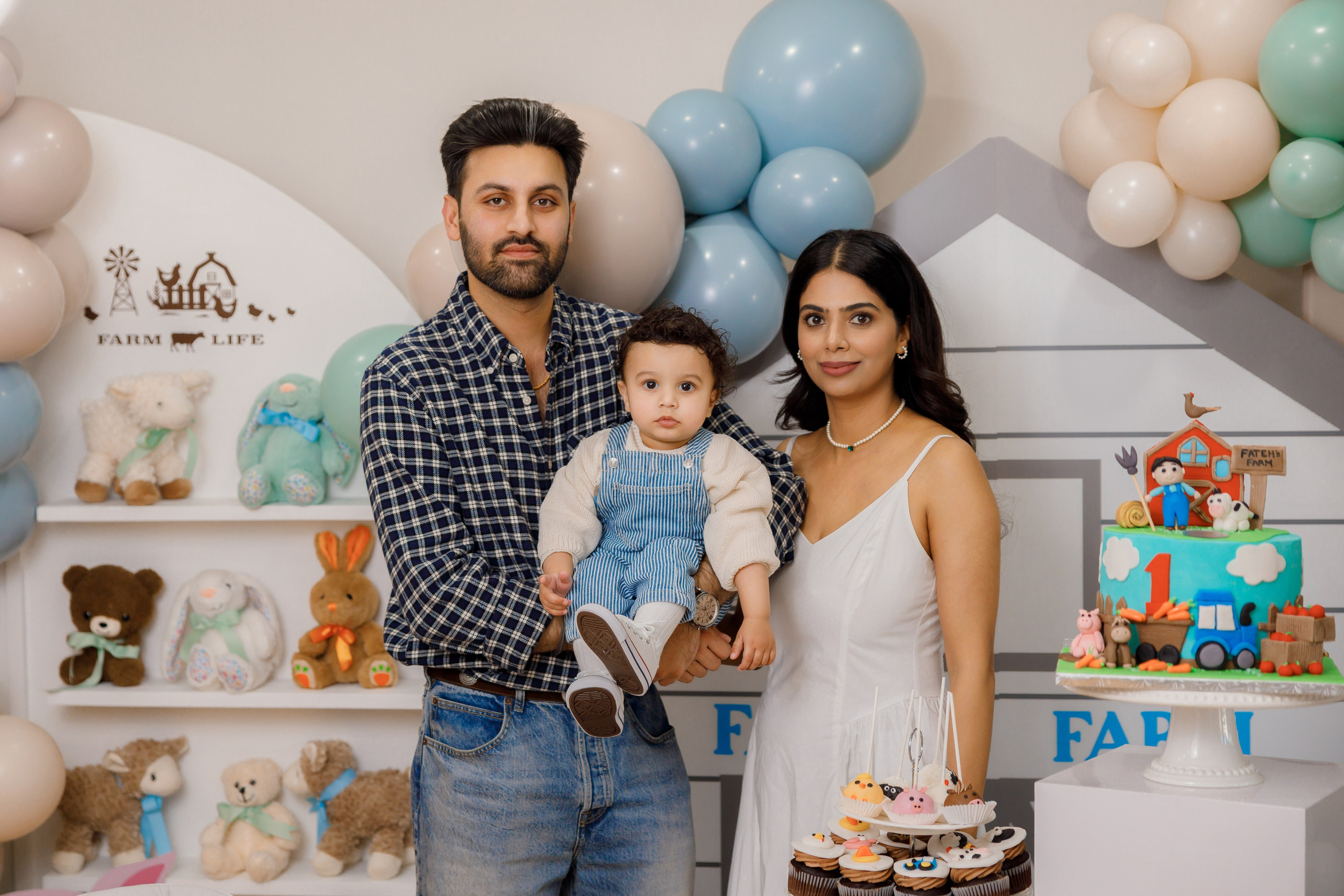 Fateh’s 1st birthday. Photographer Elvira Hryshchenko