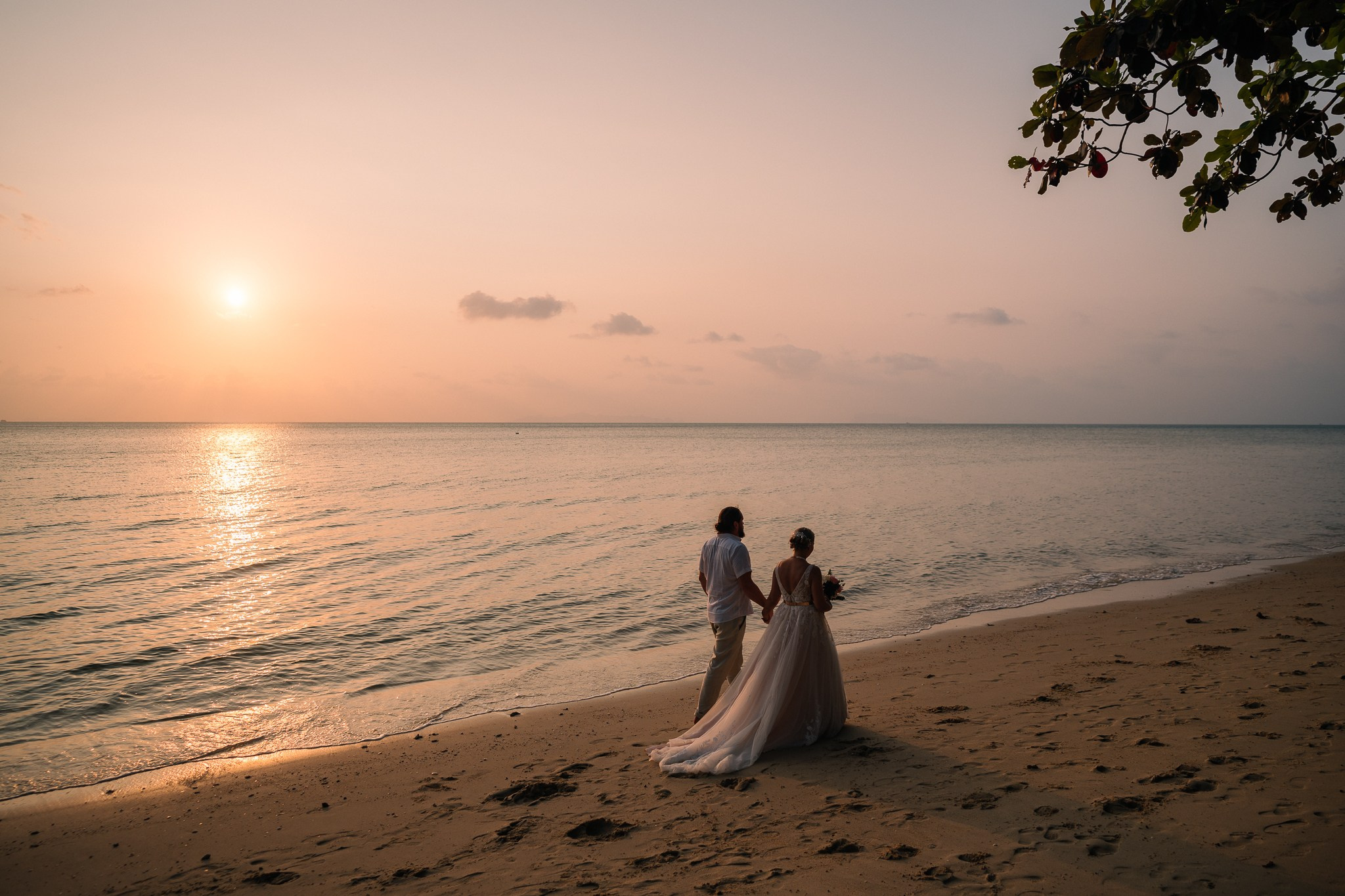 Family and Friends Beach Wedding in Koh Samui, Thailand