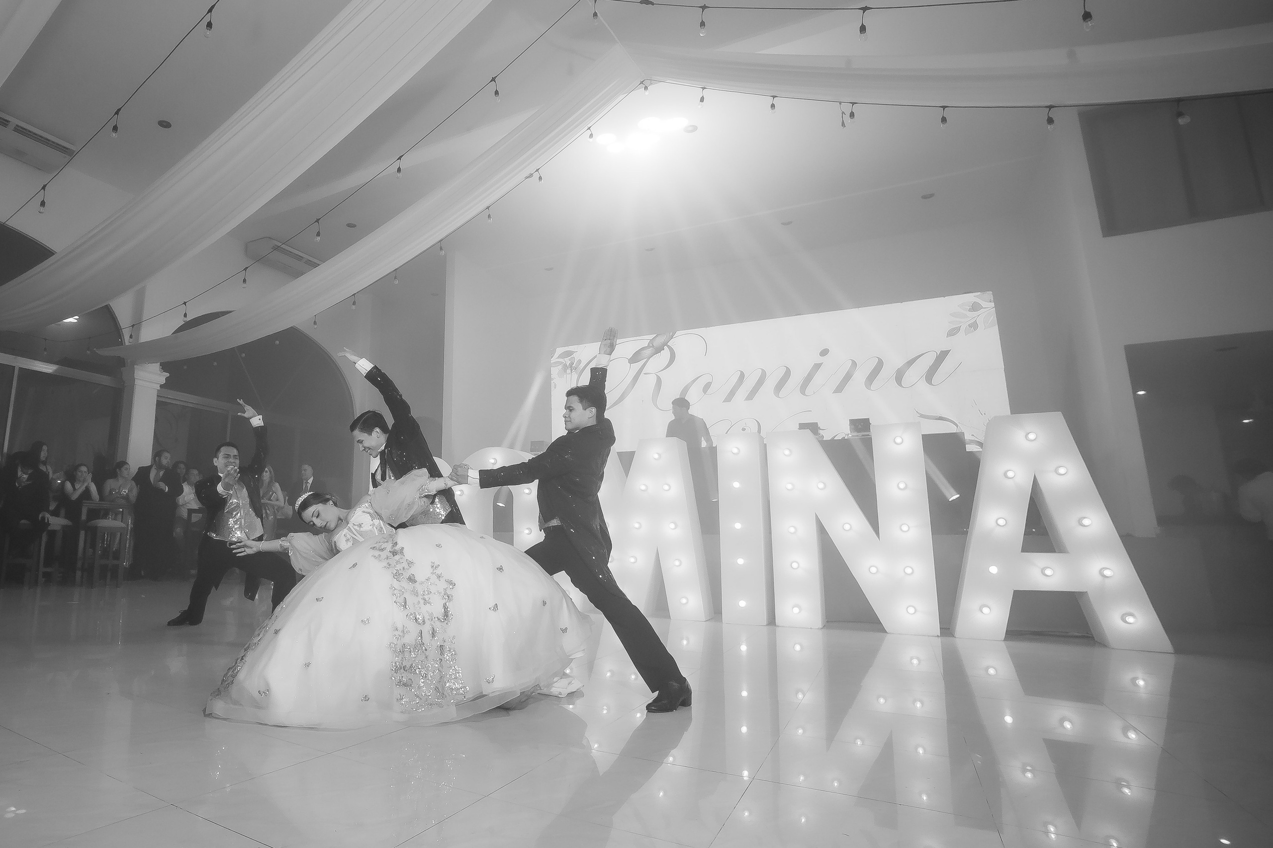 XV AÑOS ROMINA. Simón Enríquez Studio