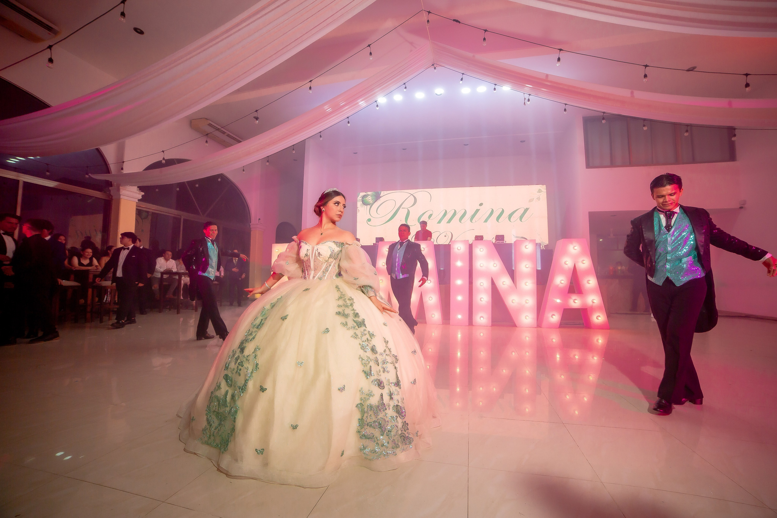XV AÑOS ROMINA. Simón Enríquez Studio
