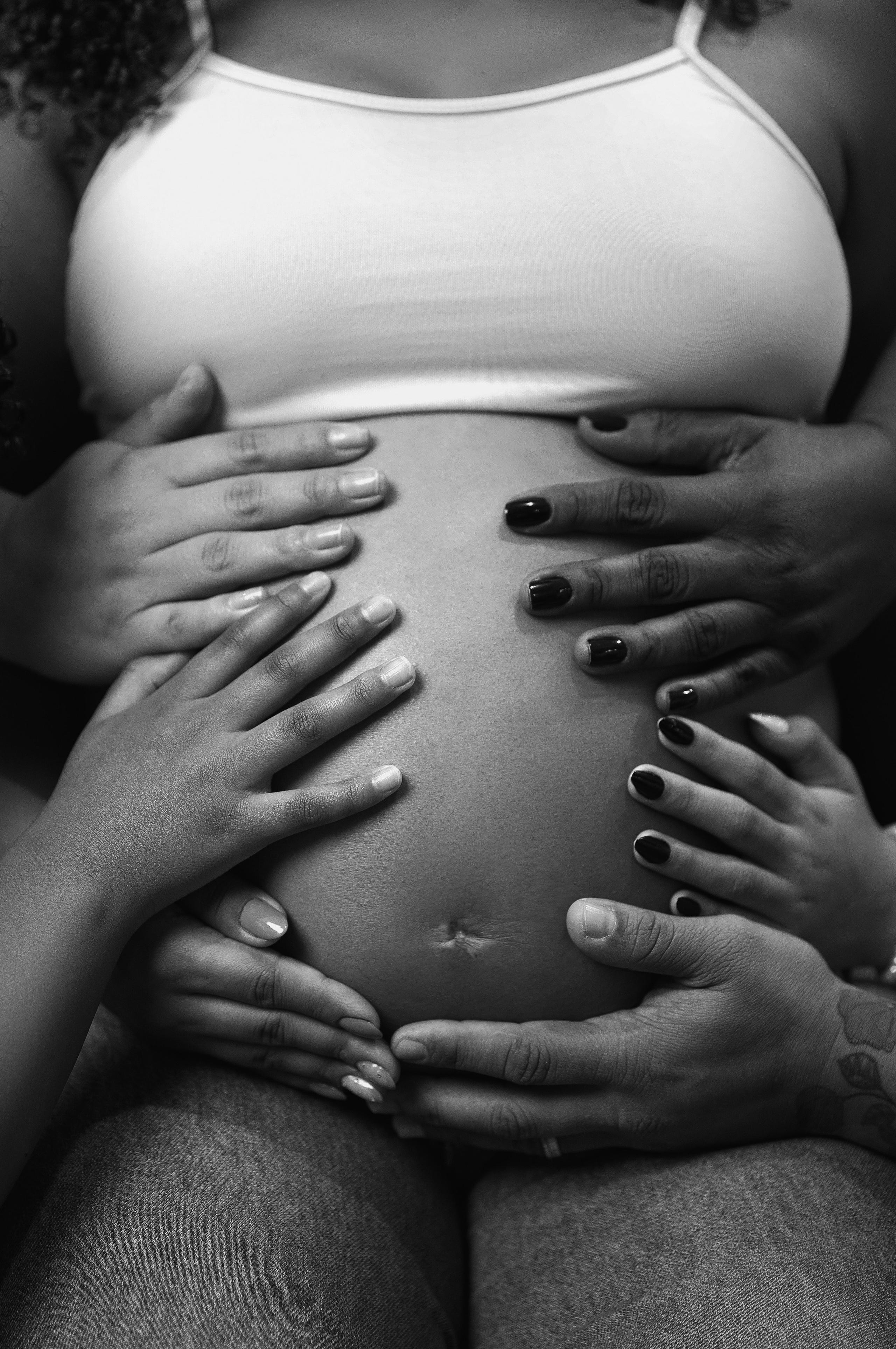 Ensaio gestante em São Paulo para registrar a beleza e a emoção da maternidade. Fotografias femininas, delicadas e atemporais para transformar a espera pelo bebê em uma memória especial.