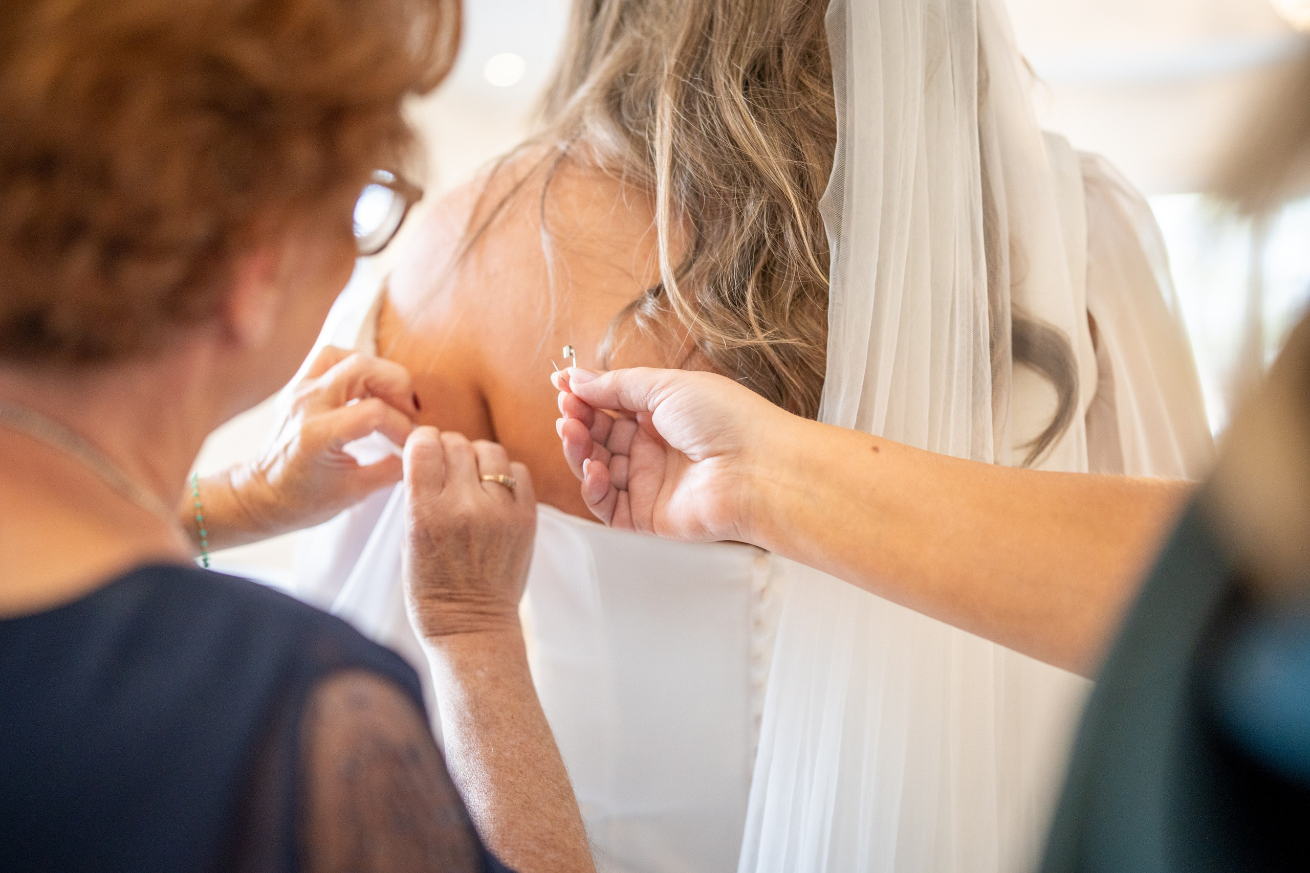 Ontario Wedding Photographer | Elegant Fine Art Weddings