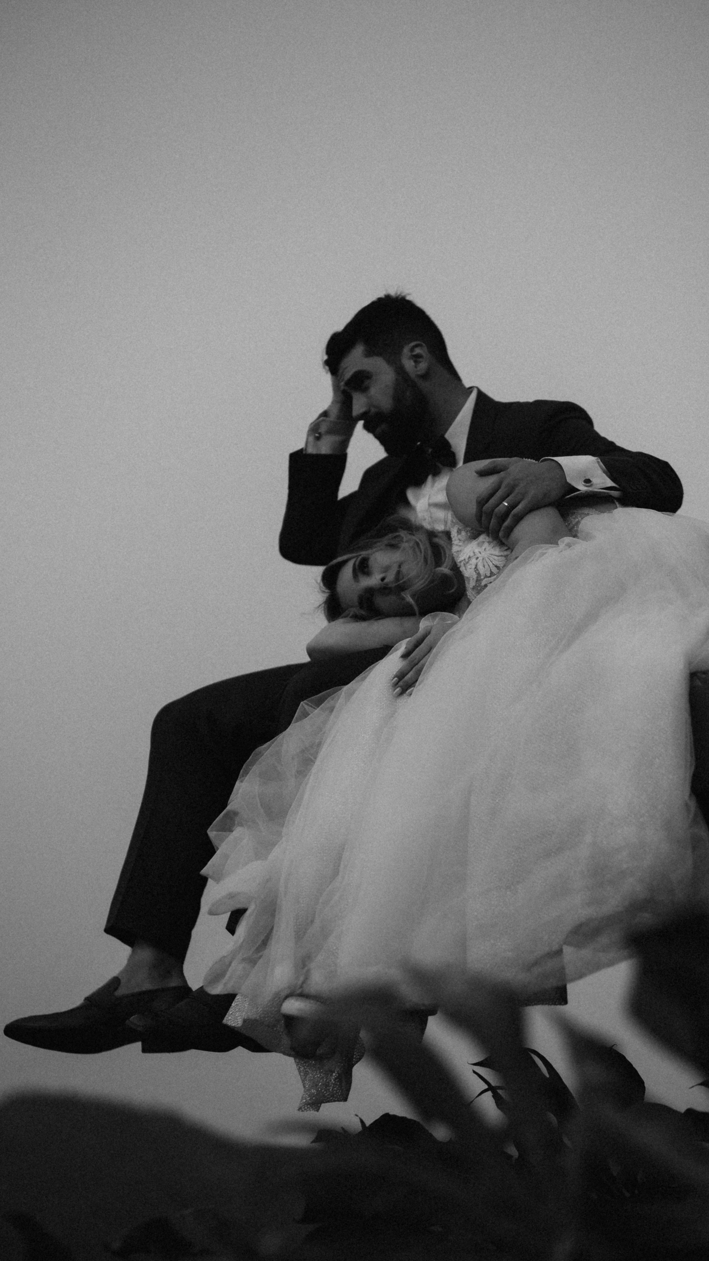 Ensaio pós-casamento Belo Horizonte, trash the dress bh, fotos casal naturais, ensaio leve casal | Fotos leves e sensíveis. Edu e Josi Fotografia de Casamento em Belo Horizonte | Fotografia documental de casamento