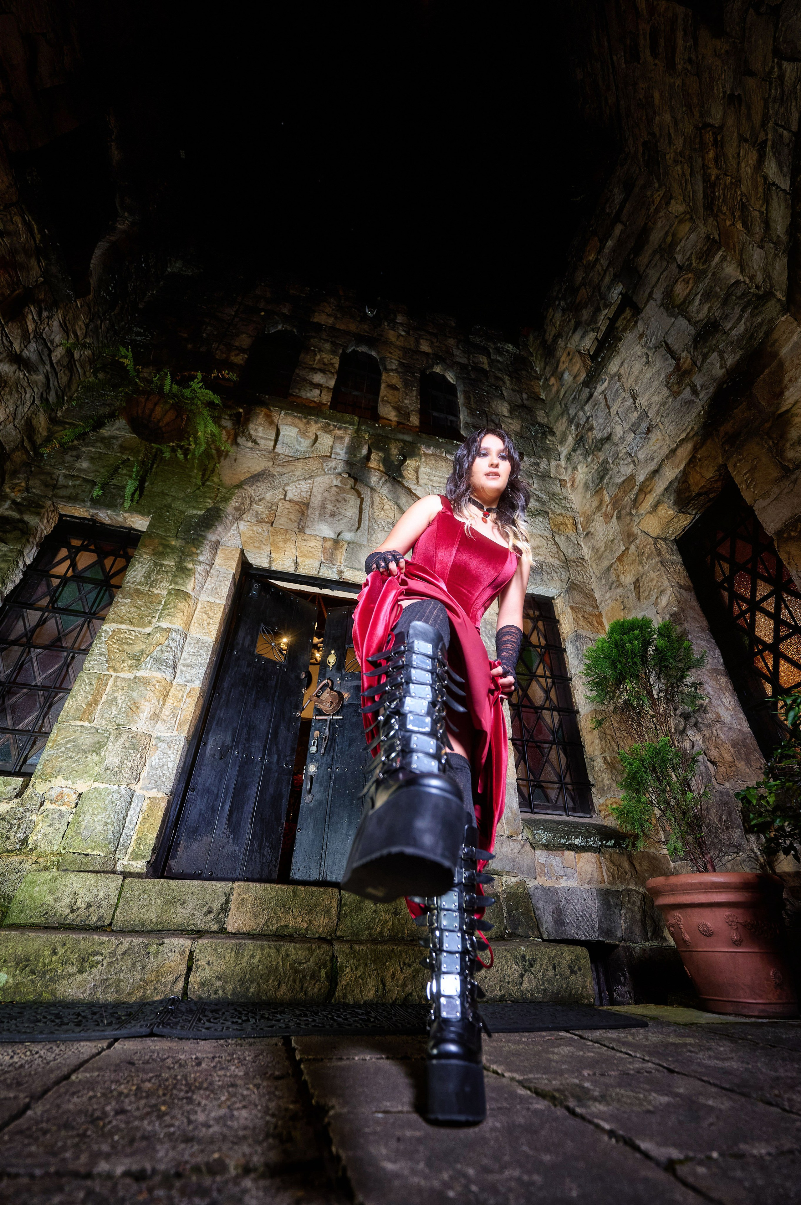 Gothic Elegance & Rock Royalty: Majo at Castillo Mono Osorio | ZZ Portraits by Hendrick