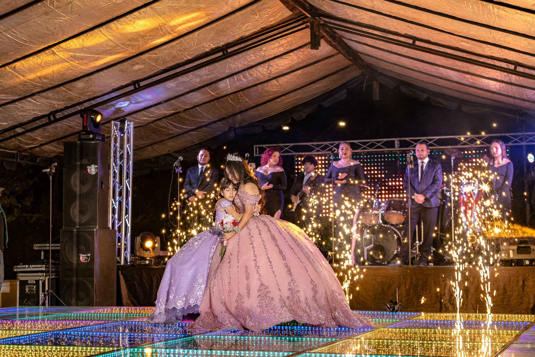 Ángela XV — Más que una celebración, una historia para contar. Lg Fotografia