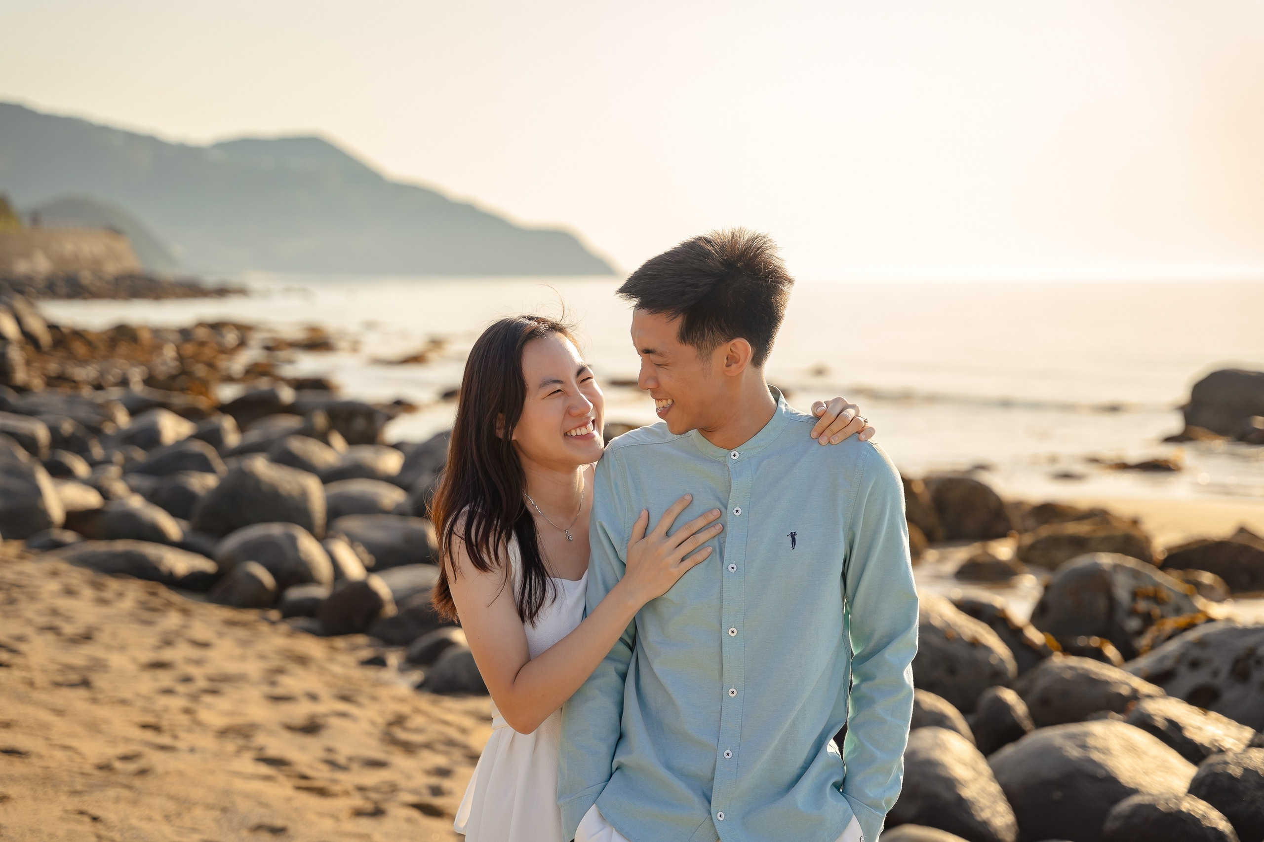 Fukuoka Couple Photoshoot: Roses, Totoro Forest & Sunset Love Story