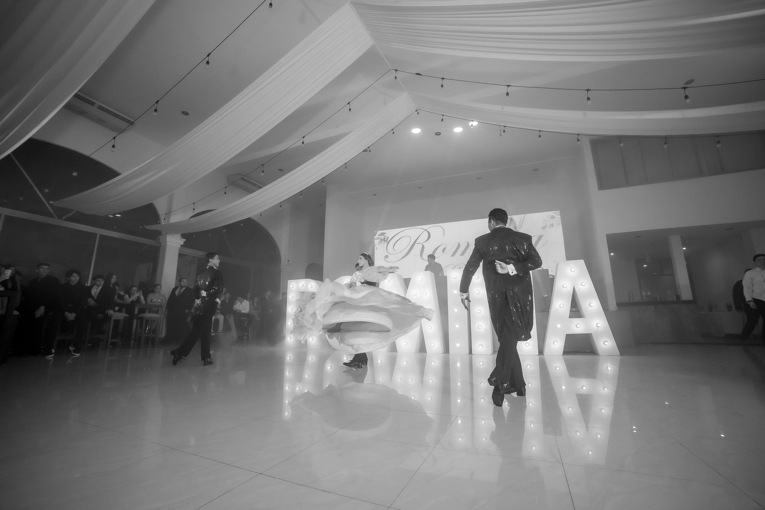 XV AÑOS ROMINA. Simón Enríquez Studio