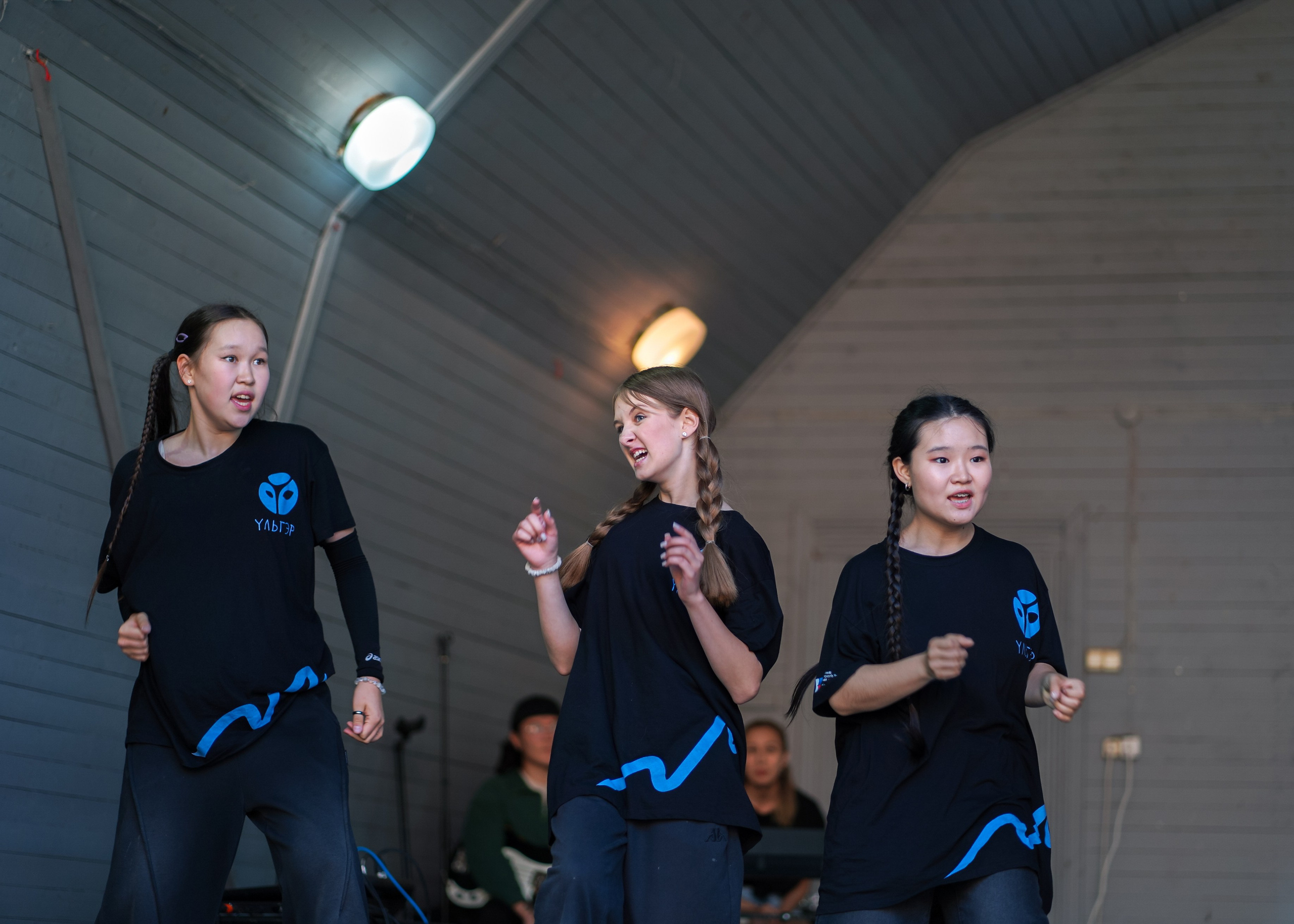 Theater School — Final Concert. Maria Elaeva Photography | Burnaby Portrait Photographer
