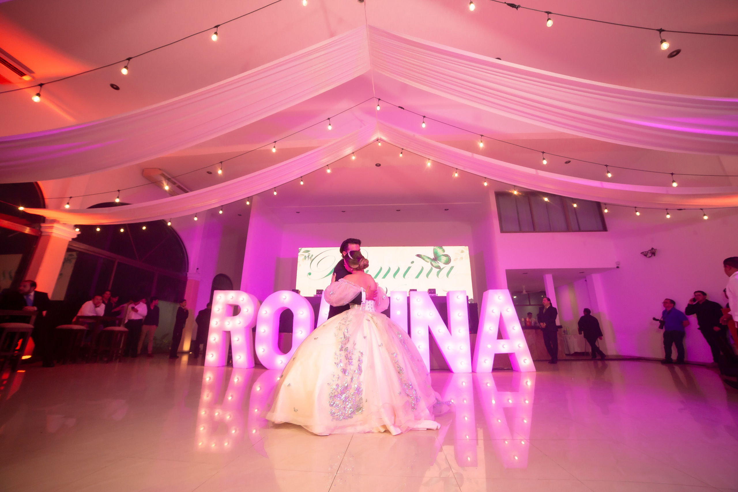 XV AÑOS ROMINA. Simón Enríquez Studio