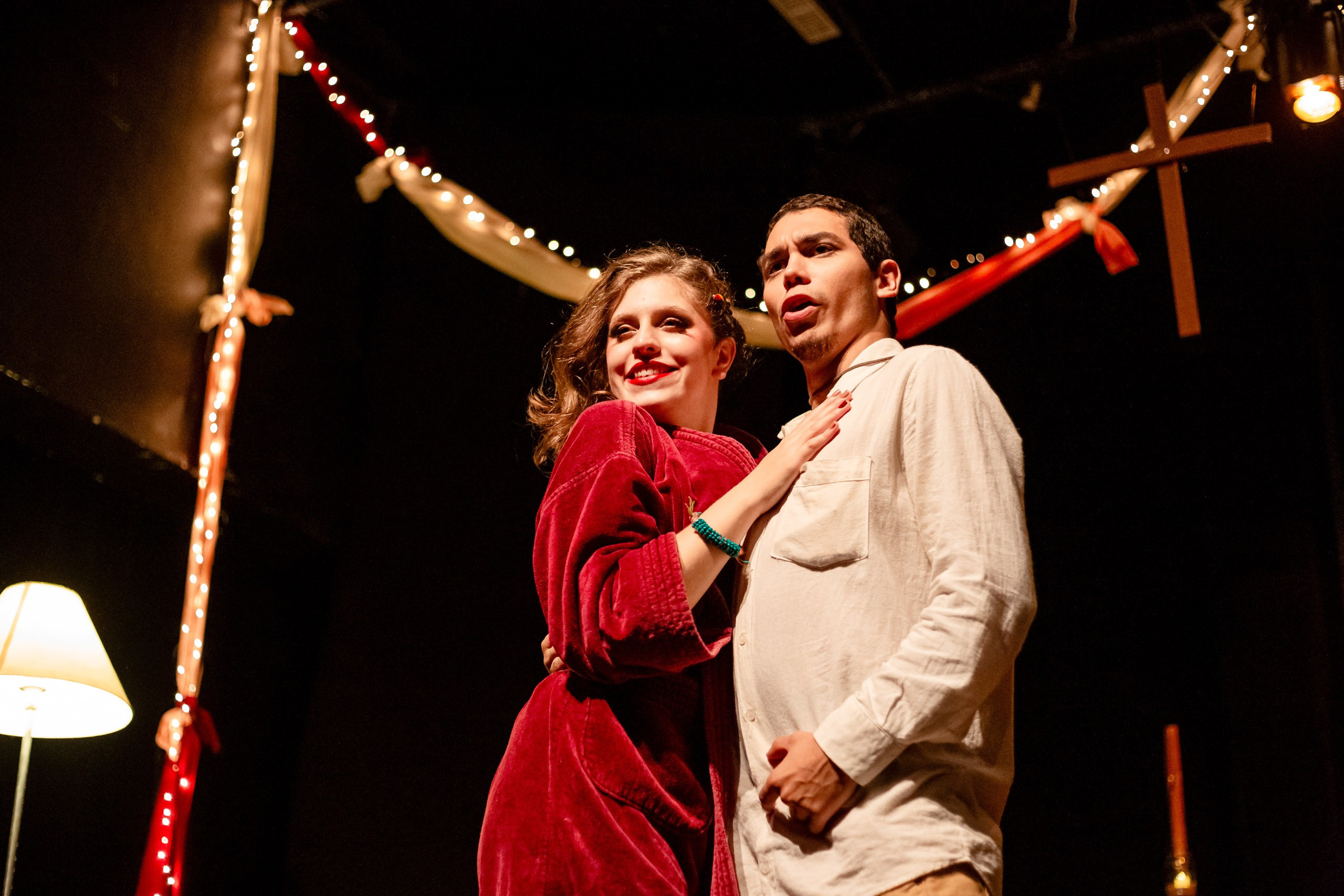 Fotografia de espetáculo teatral Auto da Compadecida do grupo de teatro Anchieta Arte Cênica