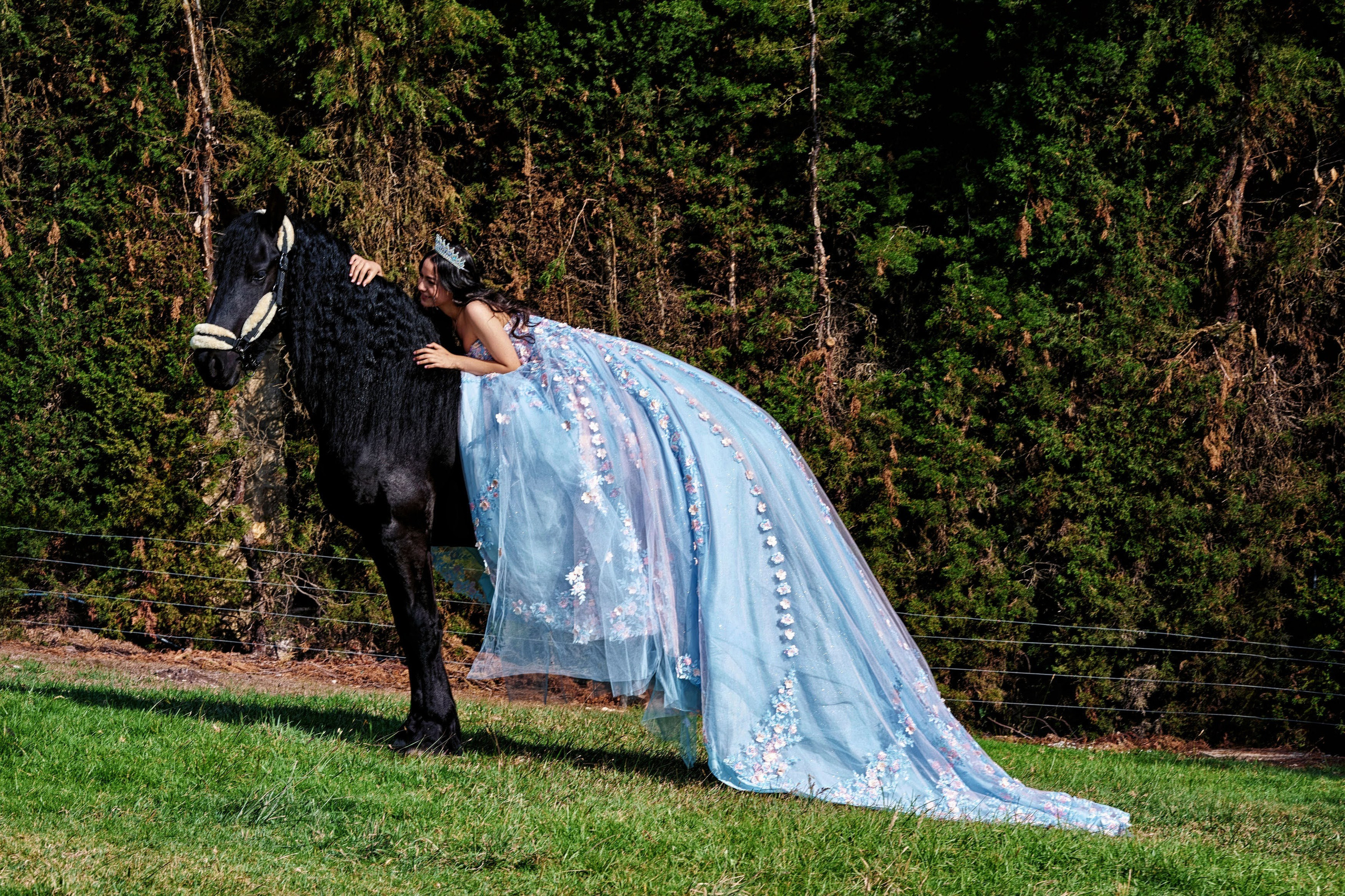 Fotos con caballos para Quiceaños. Wedding Photography & Videography by ZZ Hendrick | Capturing Your Love Story in Colombia & USA