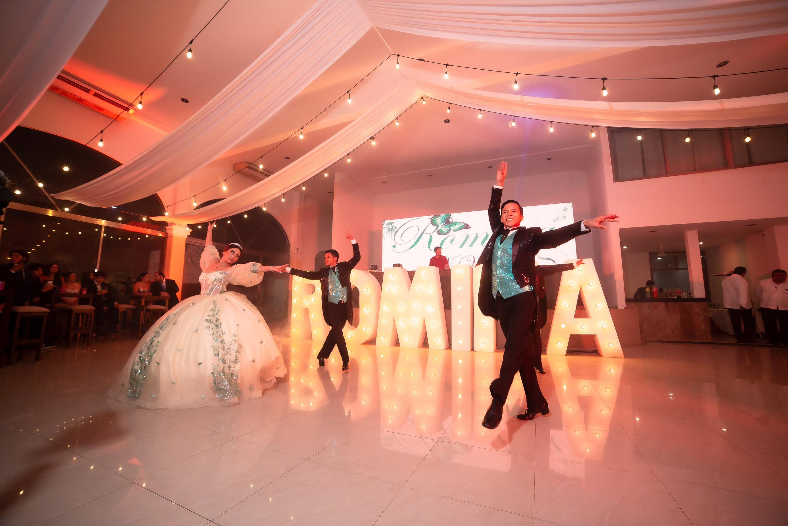 XV AÑOS ROMINA. Simón Enríquez Studio