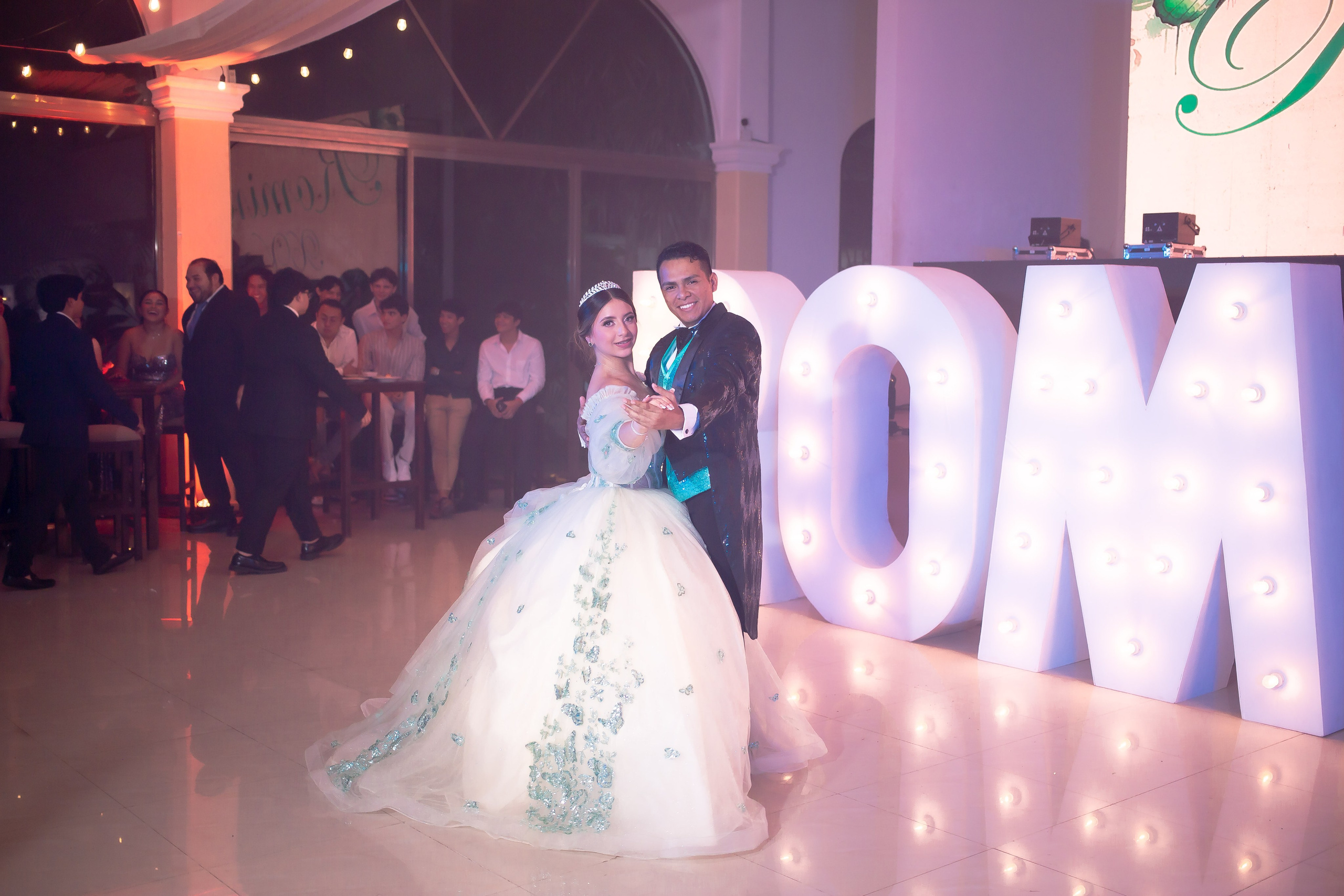 XV AÑOS ROMINA. Simón Enríquez Studio