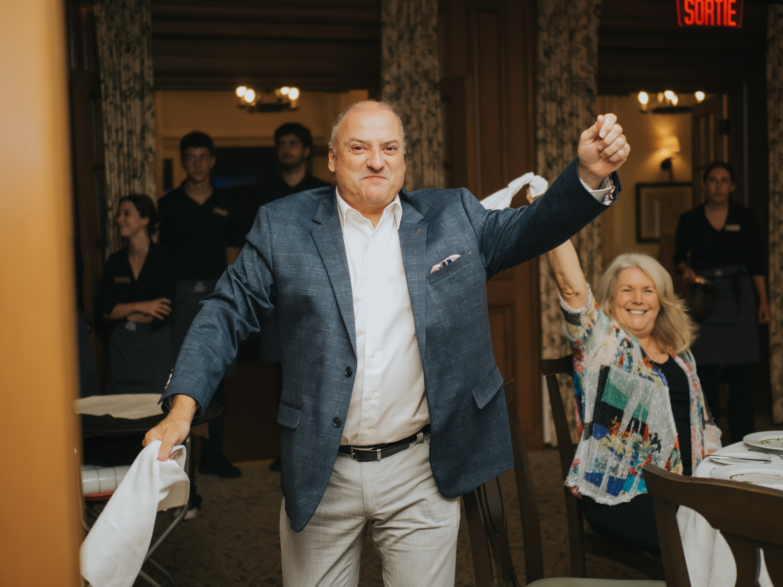 Wedding of Cassandra and Loïc in Beaconsfield, Montreal. Montreal Wedding Photographer — Muriel Oe Photo
