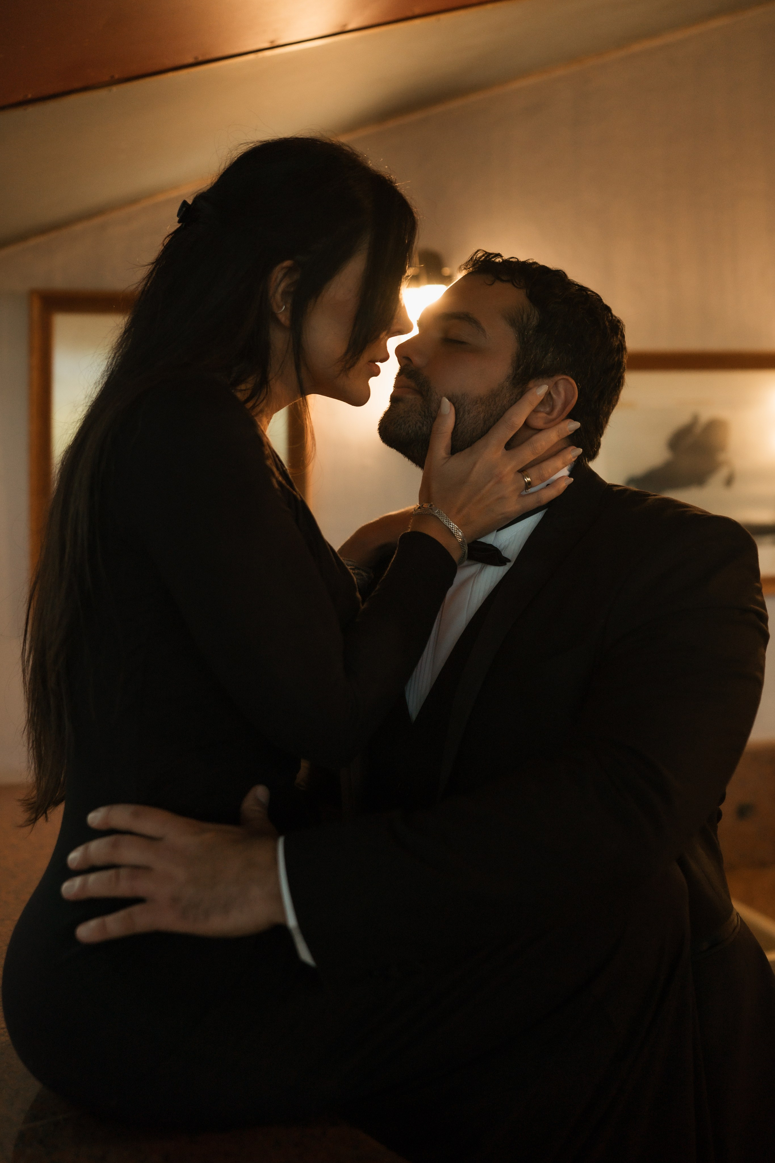 Pré-Wedding Sara e Rafael no Campo em Minas Gerais com Estética Editorial | Edu e Josi Fotografia
