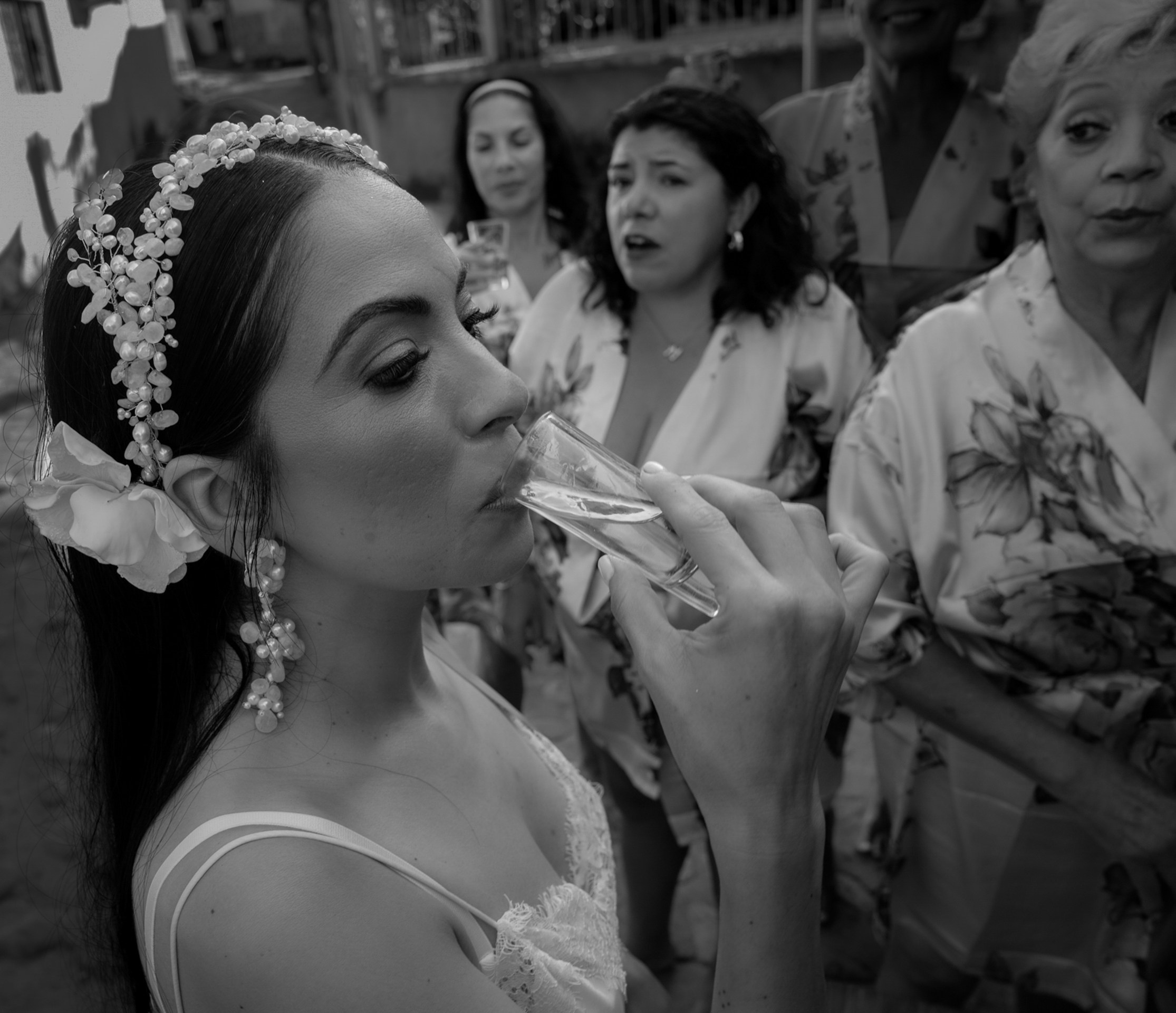 Mar + Issac. Elopement & Lifestyle Wedding Documentary Photographer