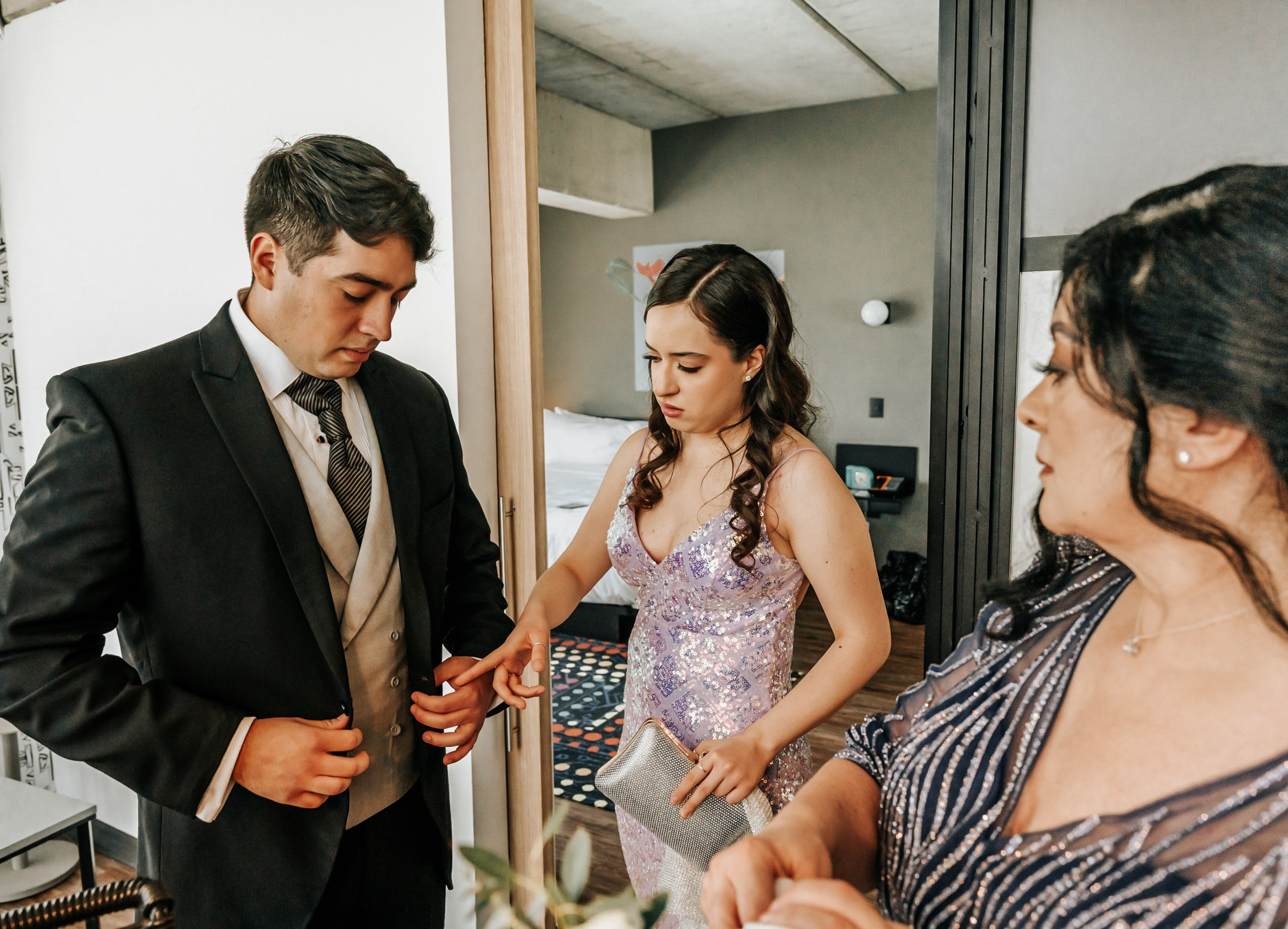 Ale + Diego. Elopement & Lifestyle Wedding Documentary Photographer