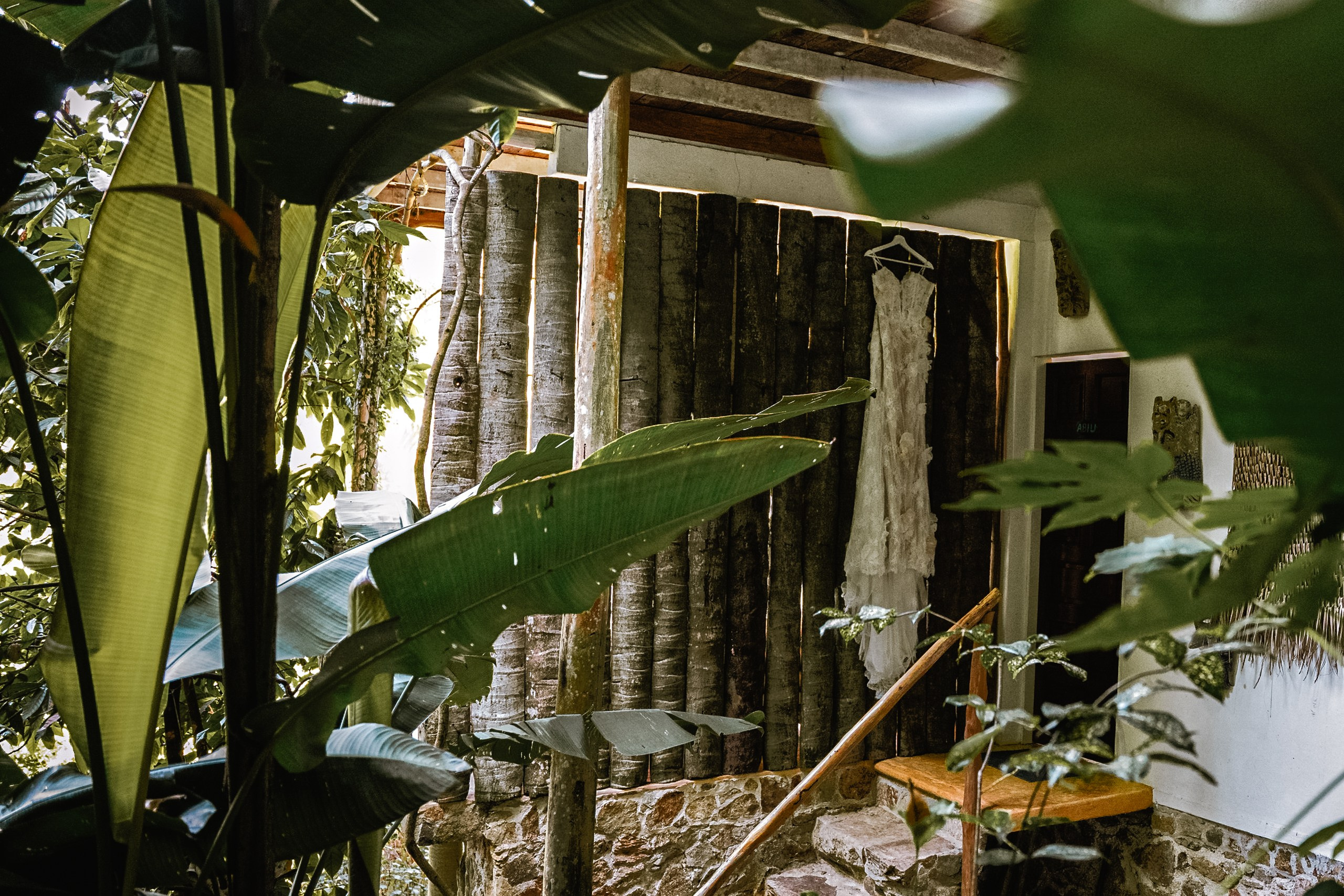 Mar + Issac. Elopement & Lifestyle Wedding Documentary Photographer