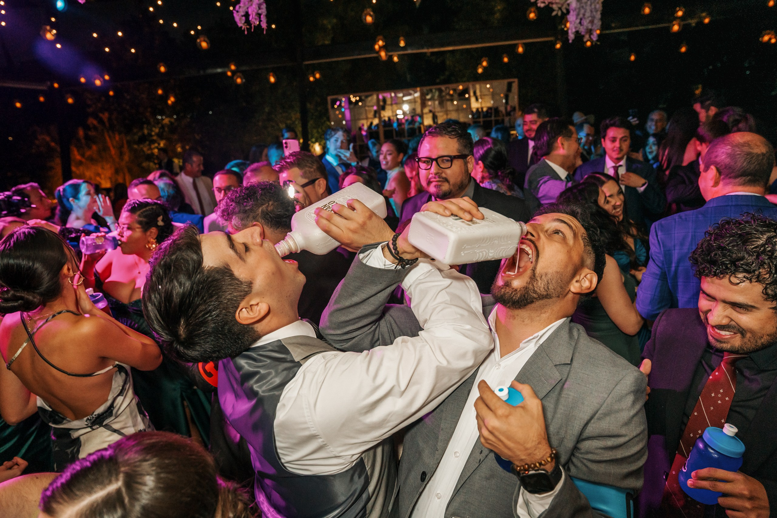 Ale + Diego. Elopement & Lifestyle Wedding Documentary Photographer