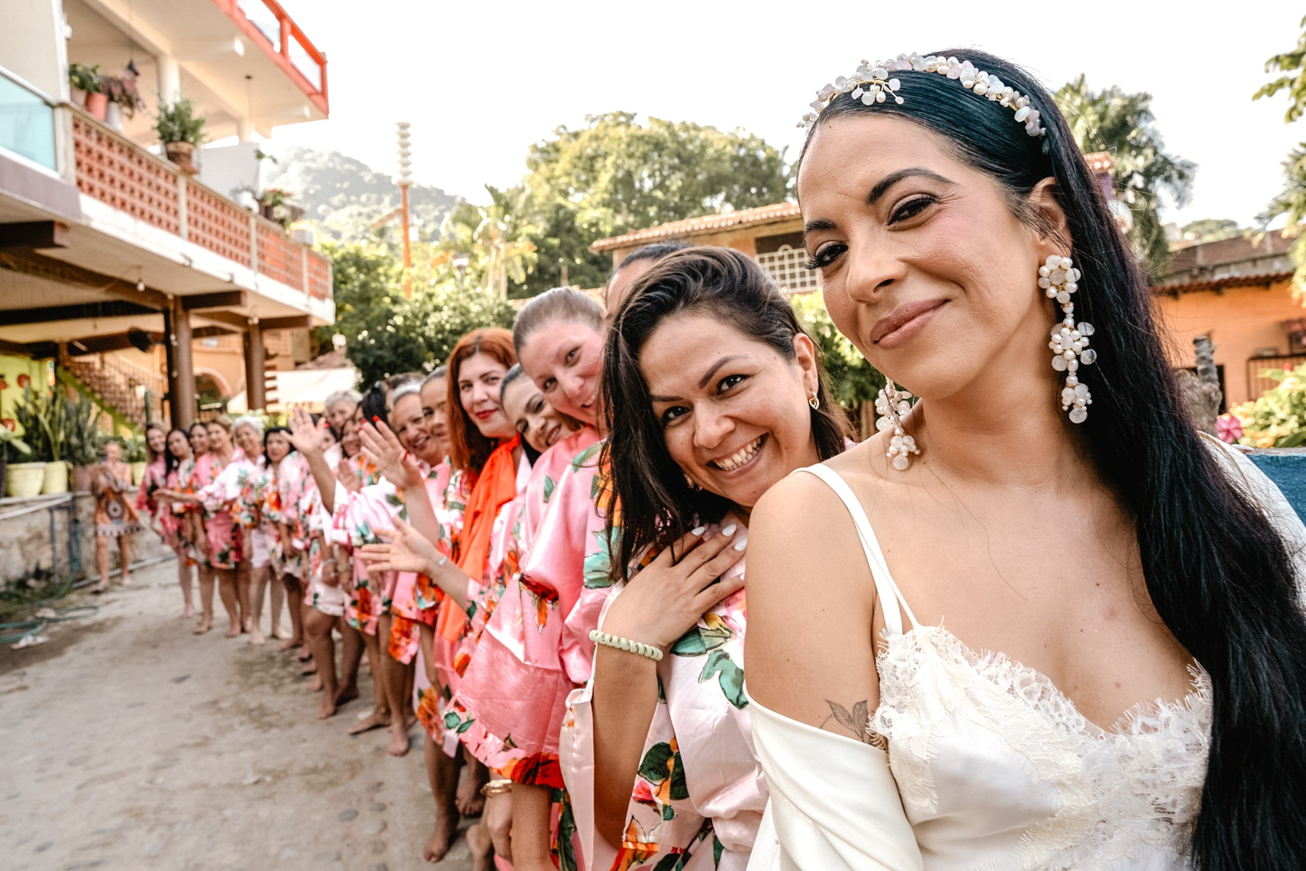 Mar + Issac. Elopement & Lifestyle Wedding Documentary Photographer
