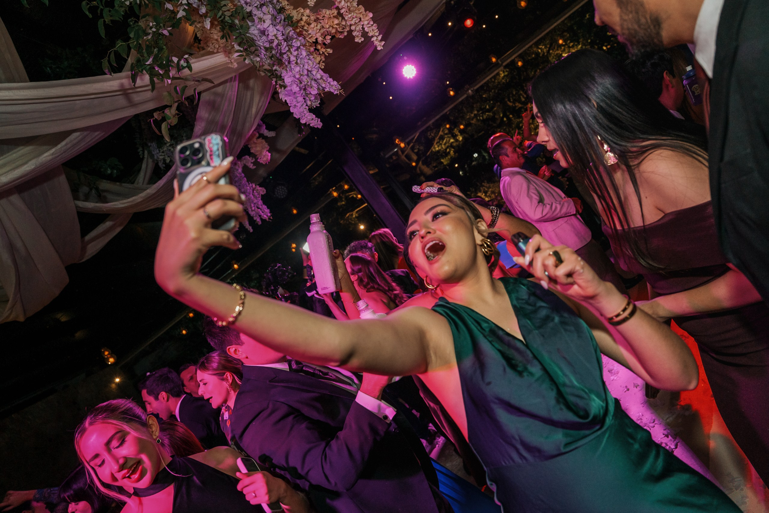 Ale + Diego. Elopement & Lifestyle Wedding Documentary Photographer