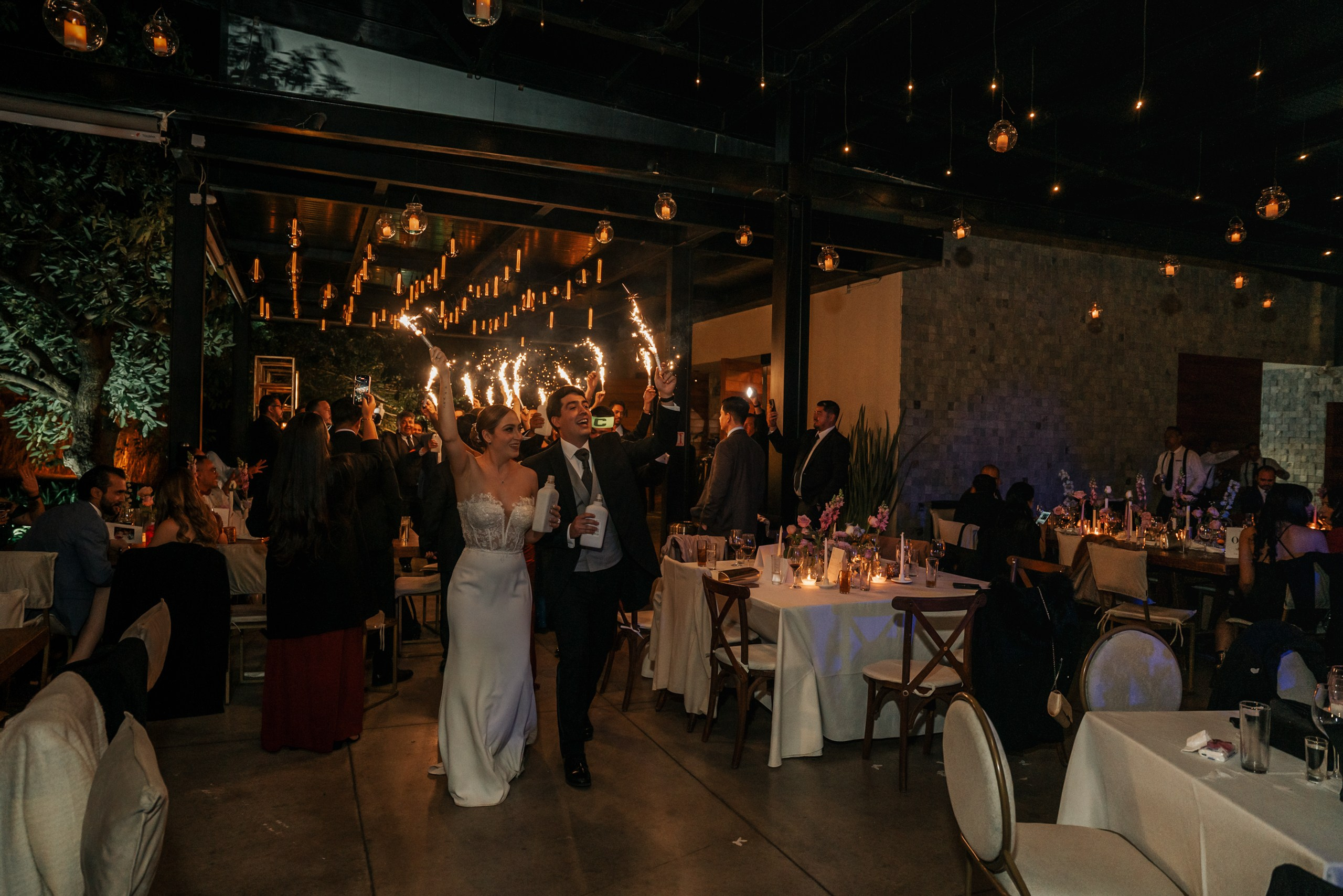 Ale + Diego. Elopement & Lifestyle Wedding Documentary Photographer