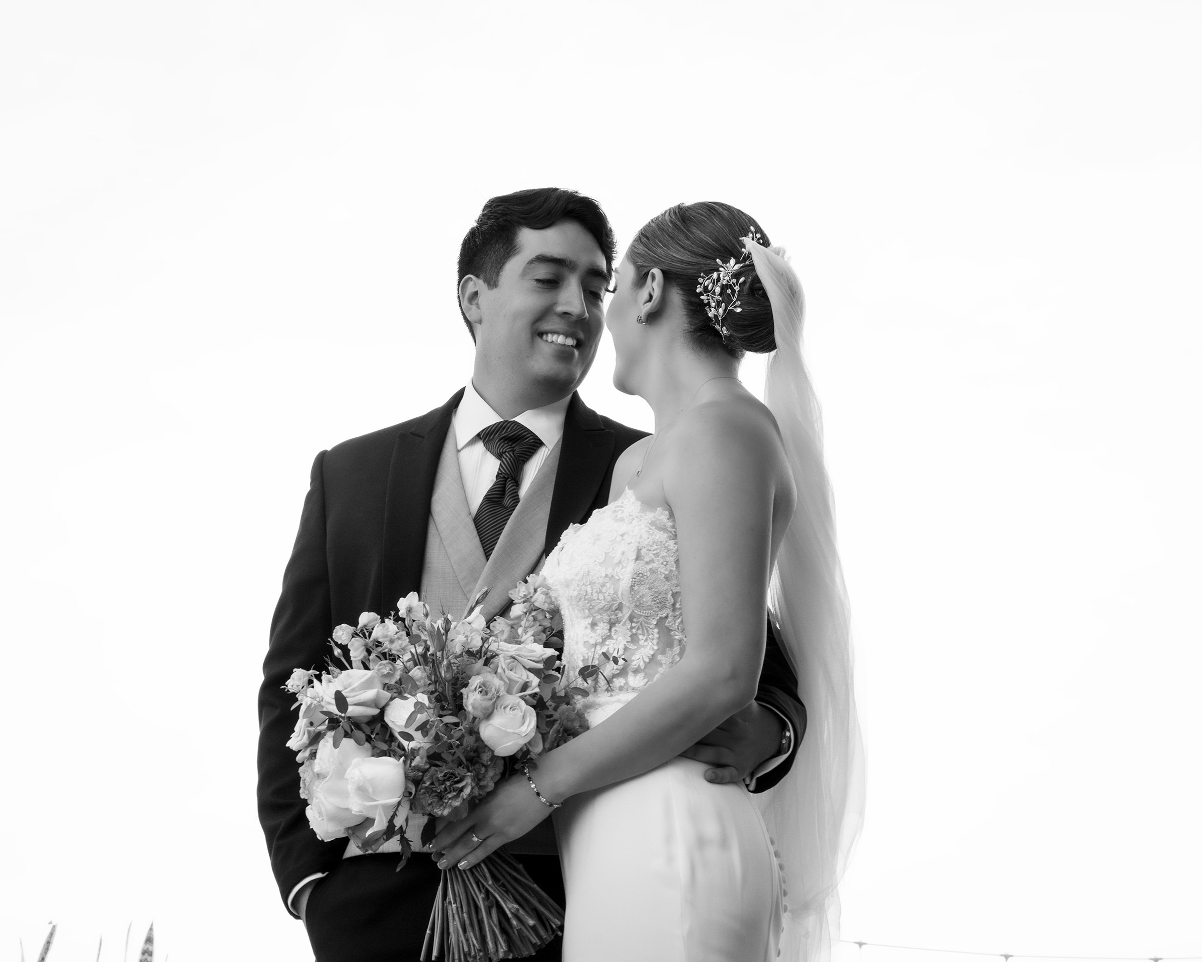 Ale + Diego. Elopement & Lifestyle Wedding Documentary Photographer