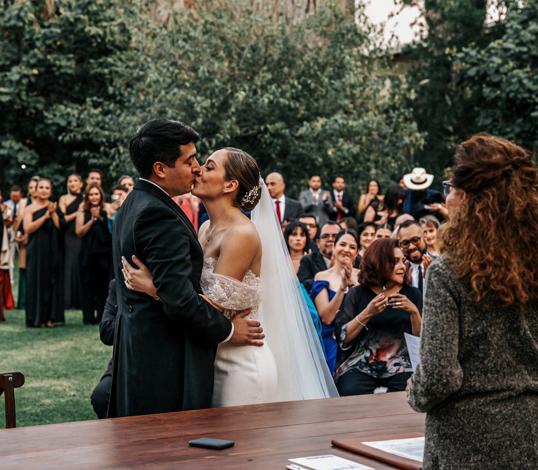 Ale + Diego. Elopement & Lifestyle Wedding Documentary Photographer