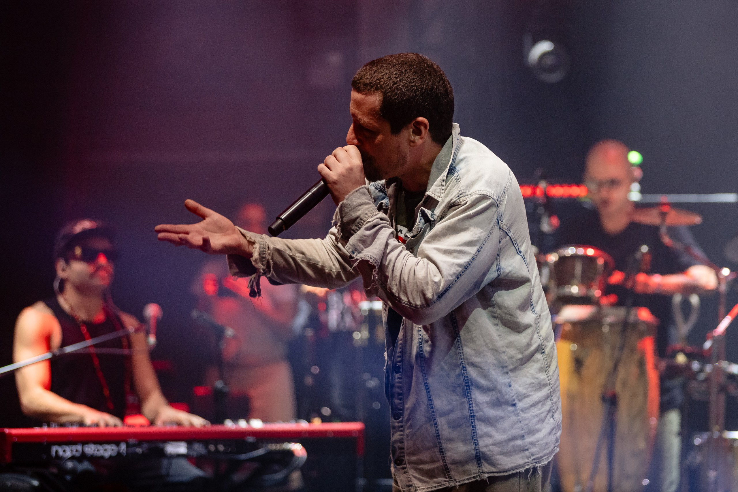 Show do Chico Chico “Let It Burn/ Deixa Arder” no Festival Internacional de Música da Univali em Itajaí