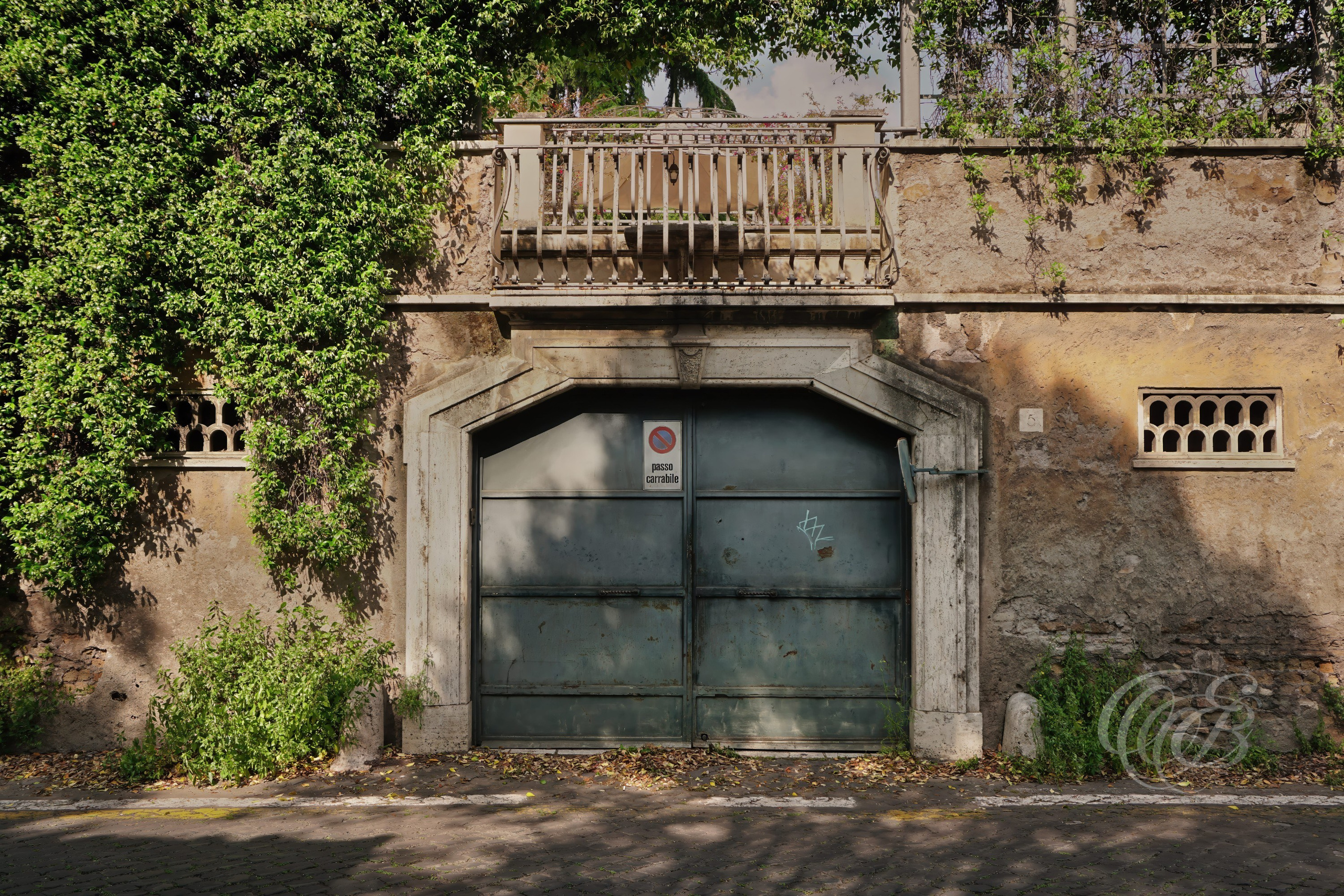 Street Photography — Rome, Italy — Via di Porta San Sebastiano — Historic road leading toward Porta San Sebastiano and the Via Appia, surrounded by ancient Roman walls, architecture, and the enduring character of this centuries-old route — Eduardo Bartoli Photography.