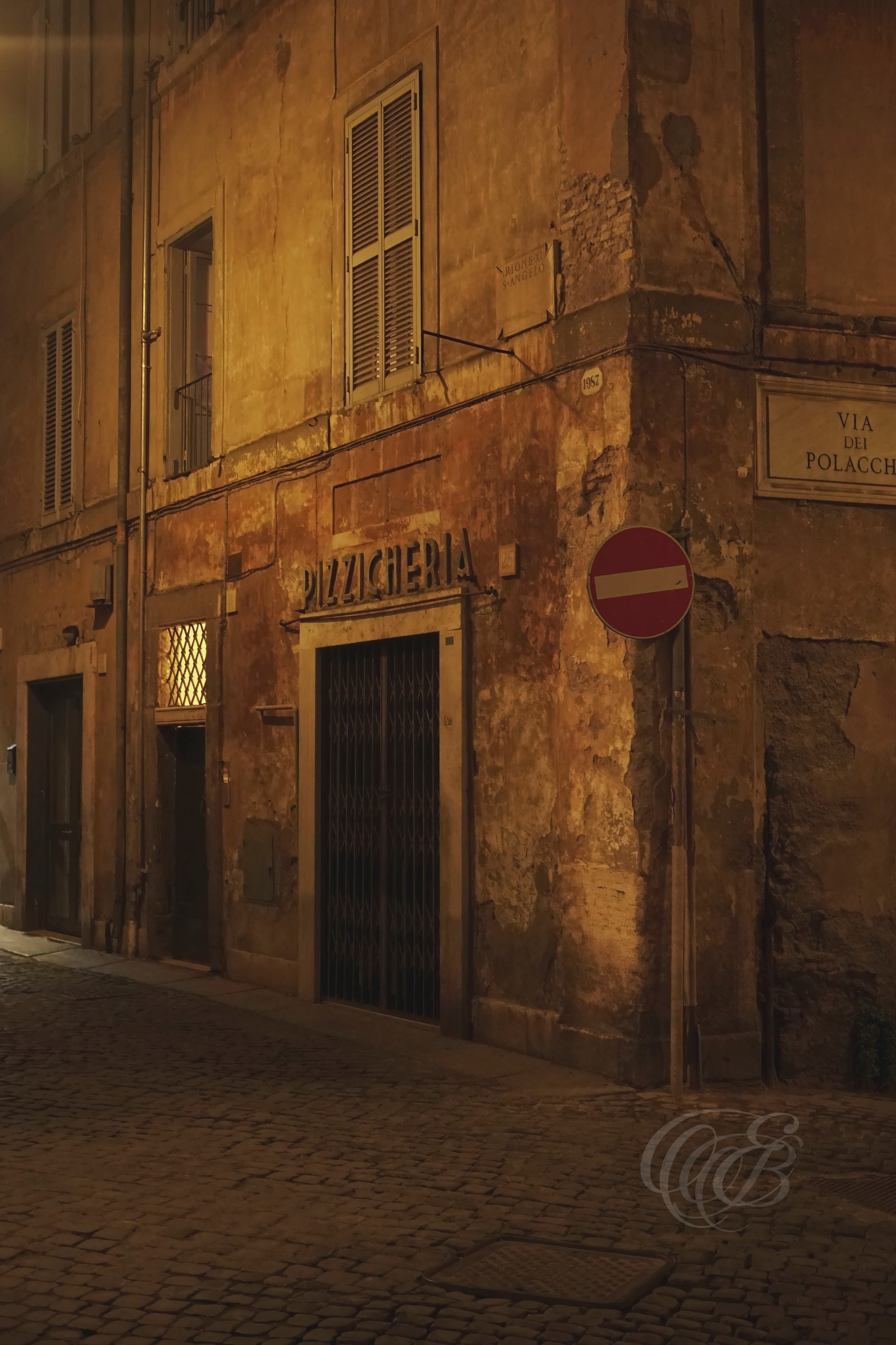 Street Photography — Rome, Italy — Via dei Polacchi — Historic Via dei Polacchi in central Rome, reflecting the cultural connections, traditional street names, and layered history preserved within the heart of the ancient city — Eduardo Bartoli Photography.