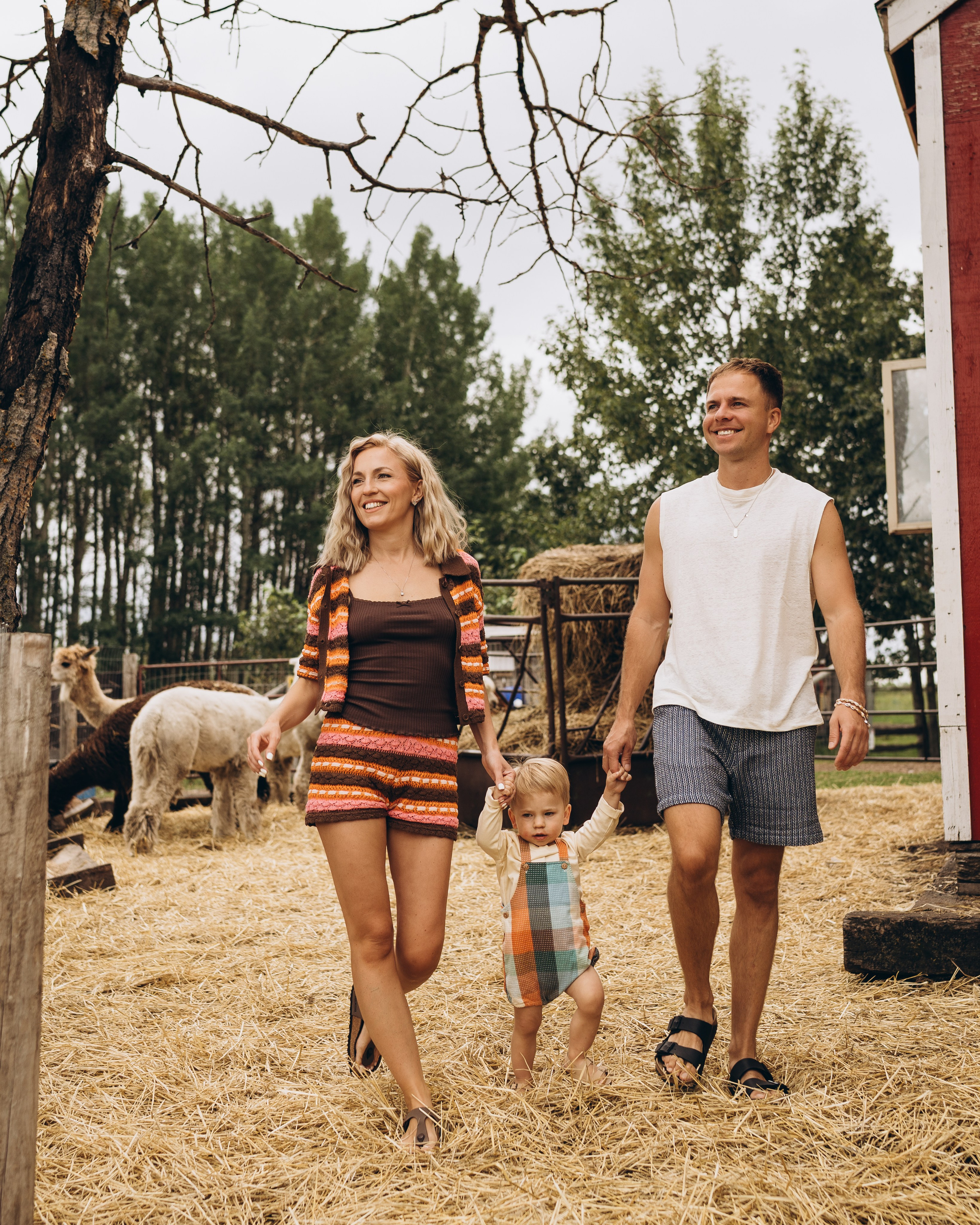 Roksolana & fam. Calgary Wedding & Lifestyle Photographer — Yevhen Polishchuk