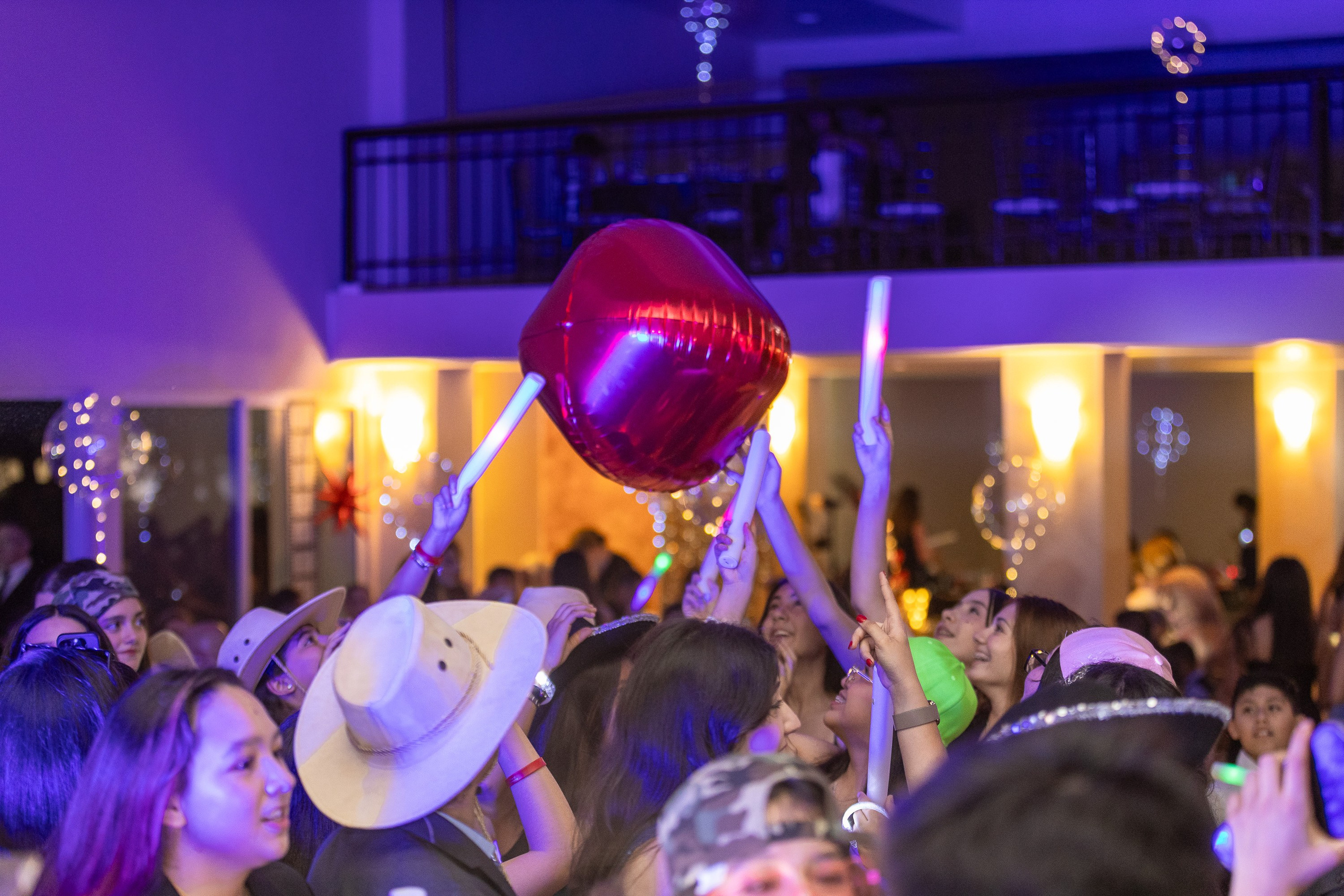 Rebecca… Una noche de elegancia, sueños y magia. Lg Fotografia