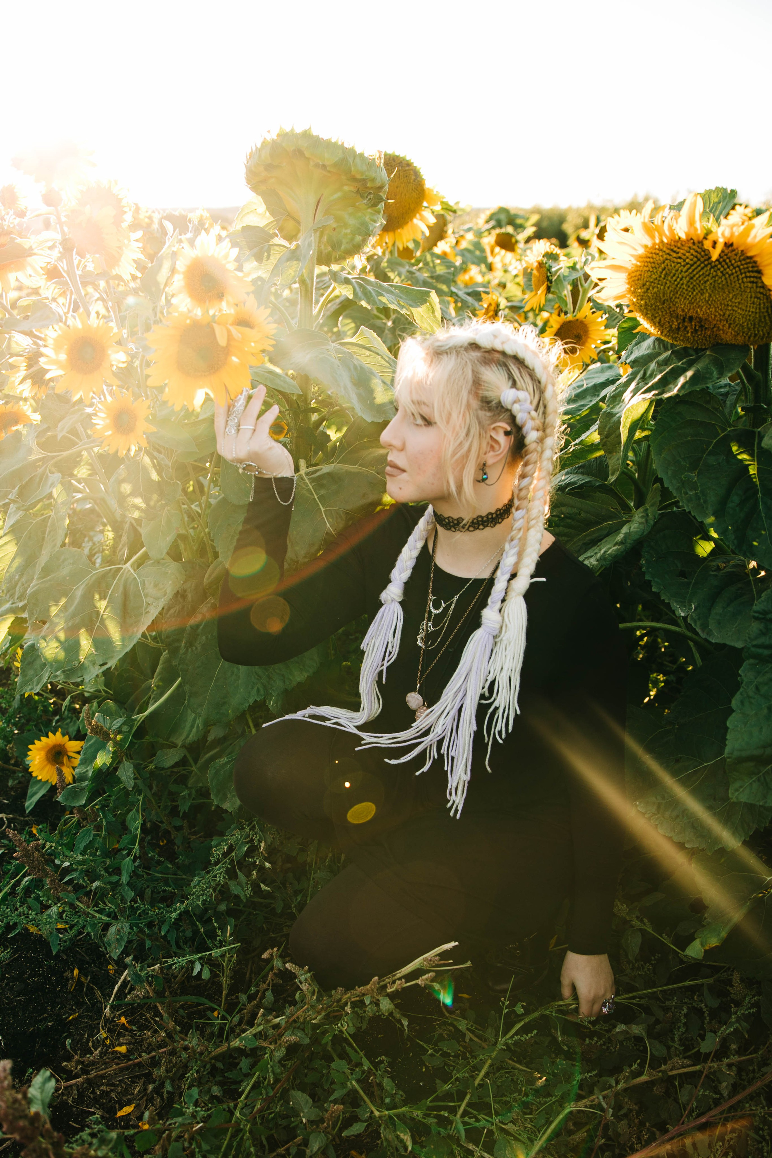 Leanne & Emily — Bowden Sunflowers. Fotografía accesible en Calgary