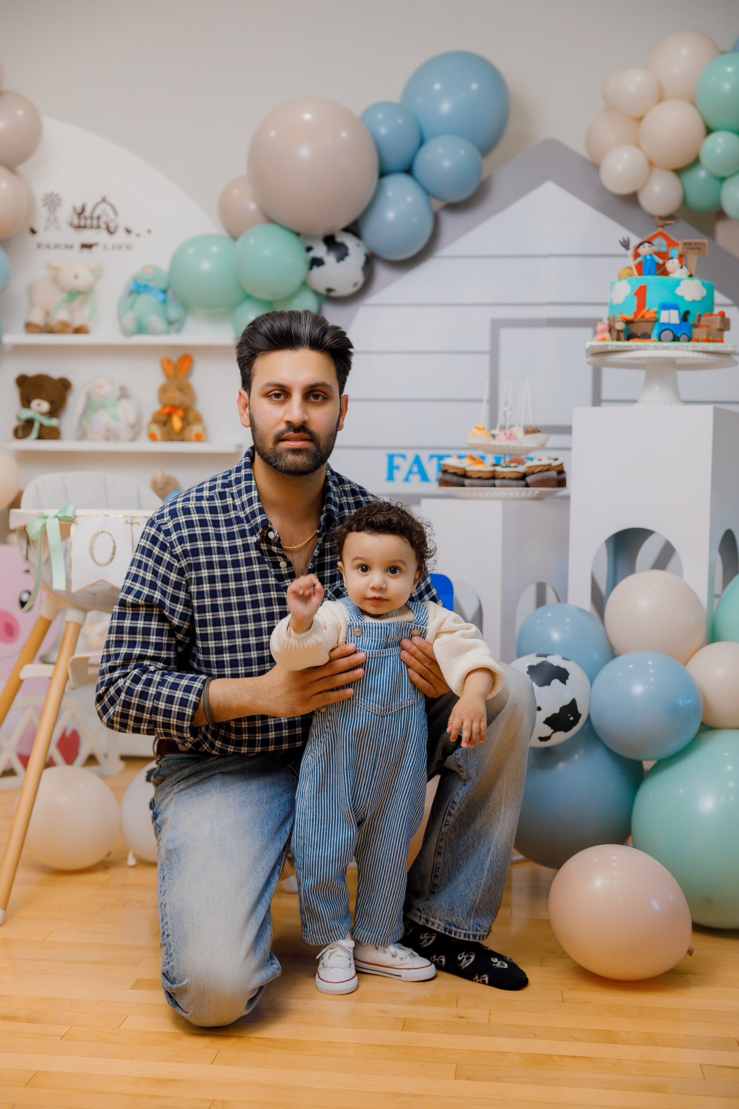 Fateh’s 1st birthday. Photographer Elvira Hryshchenko