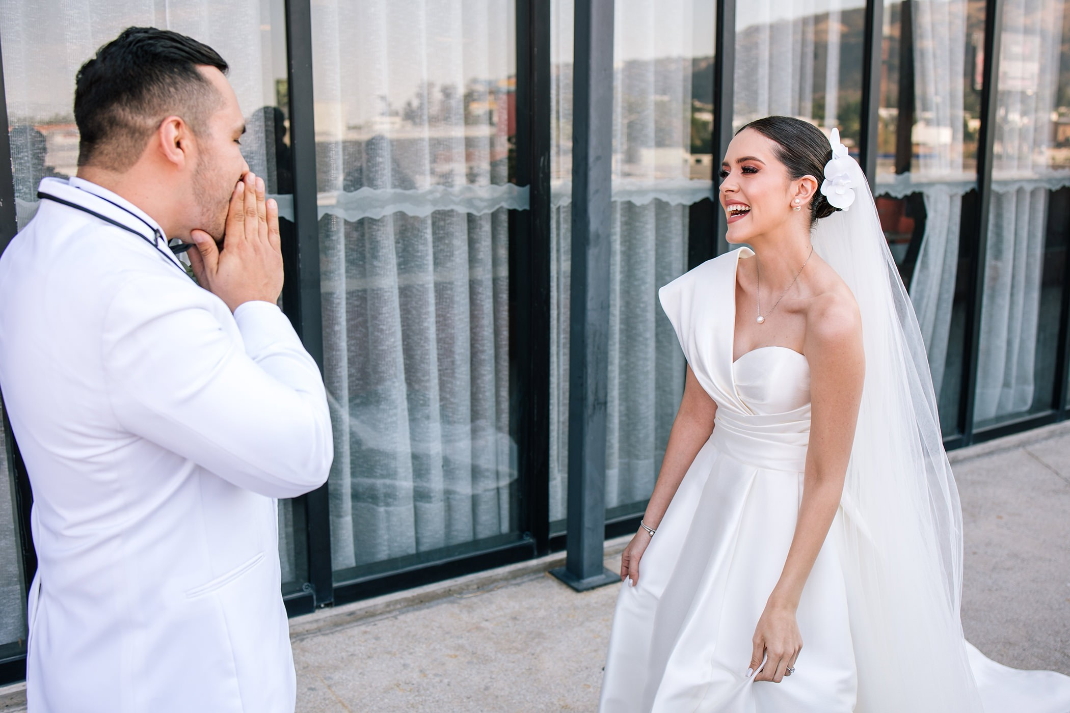 Formal. Wedding Photographer Ruth Preciado