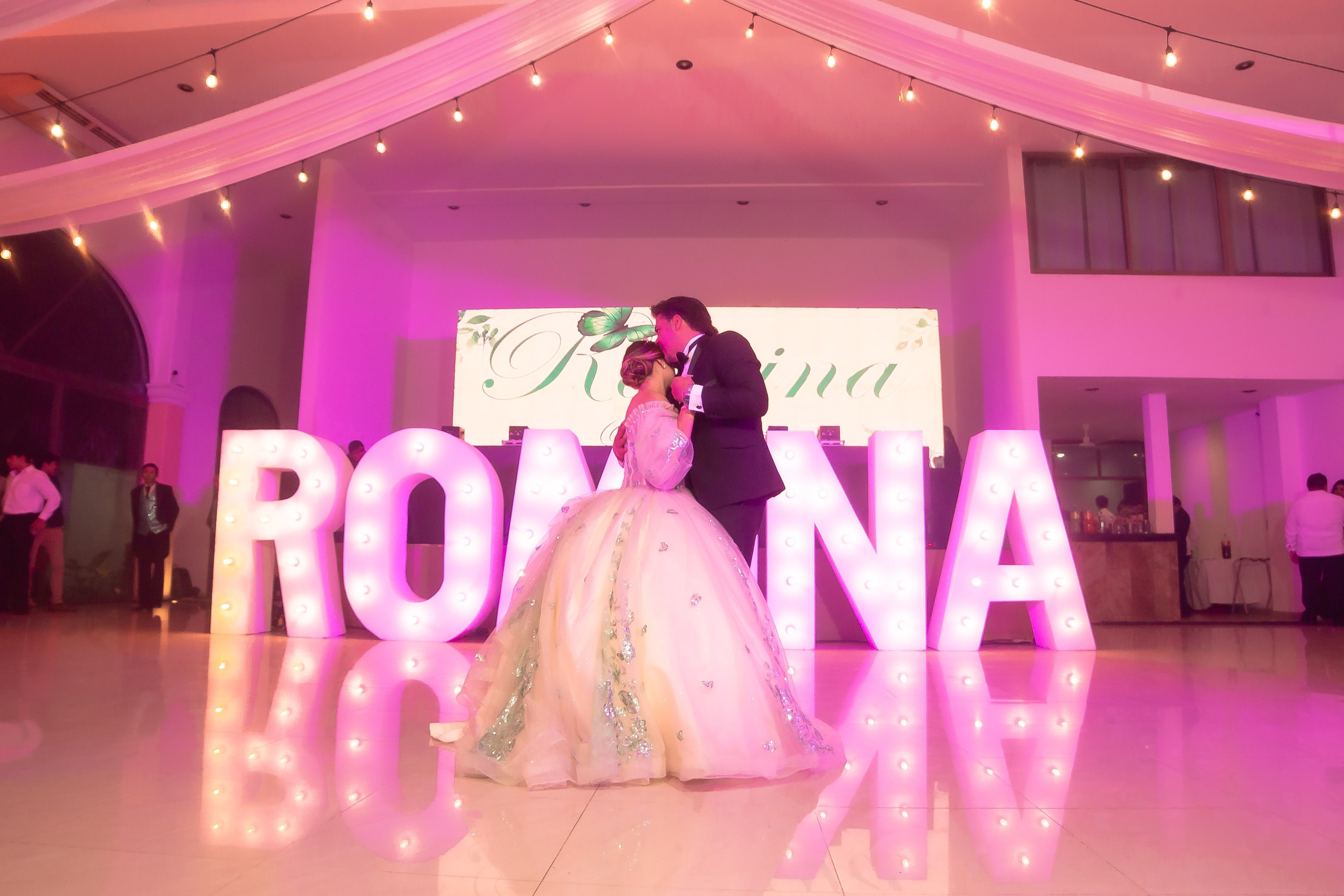 XV AÑOS ROMINA. Simón Enríquez Studio