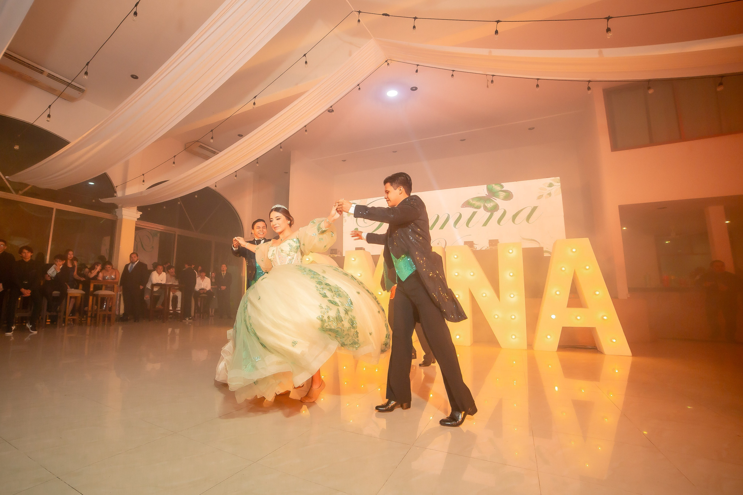 XV AÑOS ROMINA. Simón Enríquez Studio