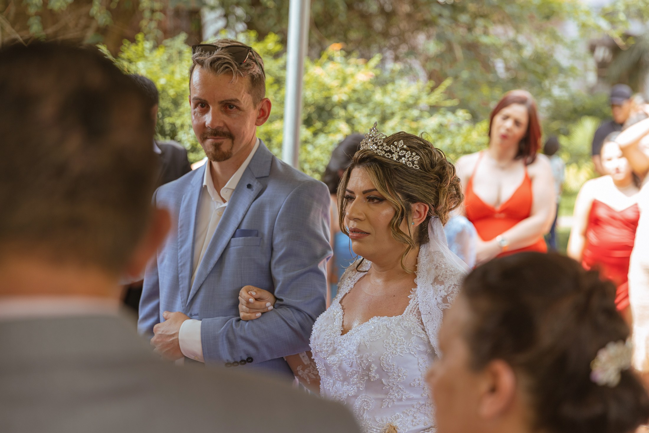 Ensaio e fotografia de casamento em São Paulo com registros naturais e emocionantes. Cada detalhe, abraço e olhar se transforma em uma lembrança especial do grande dia.
