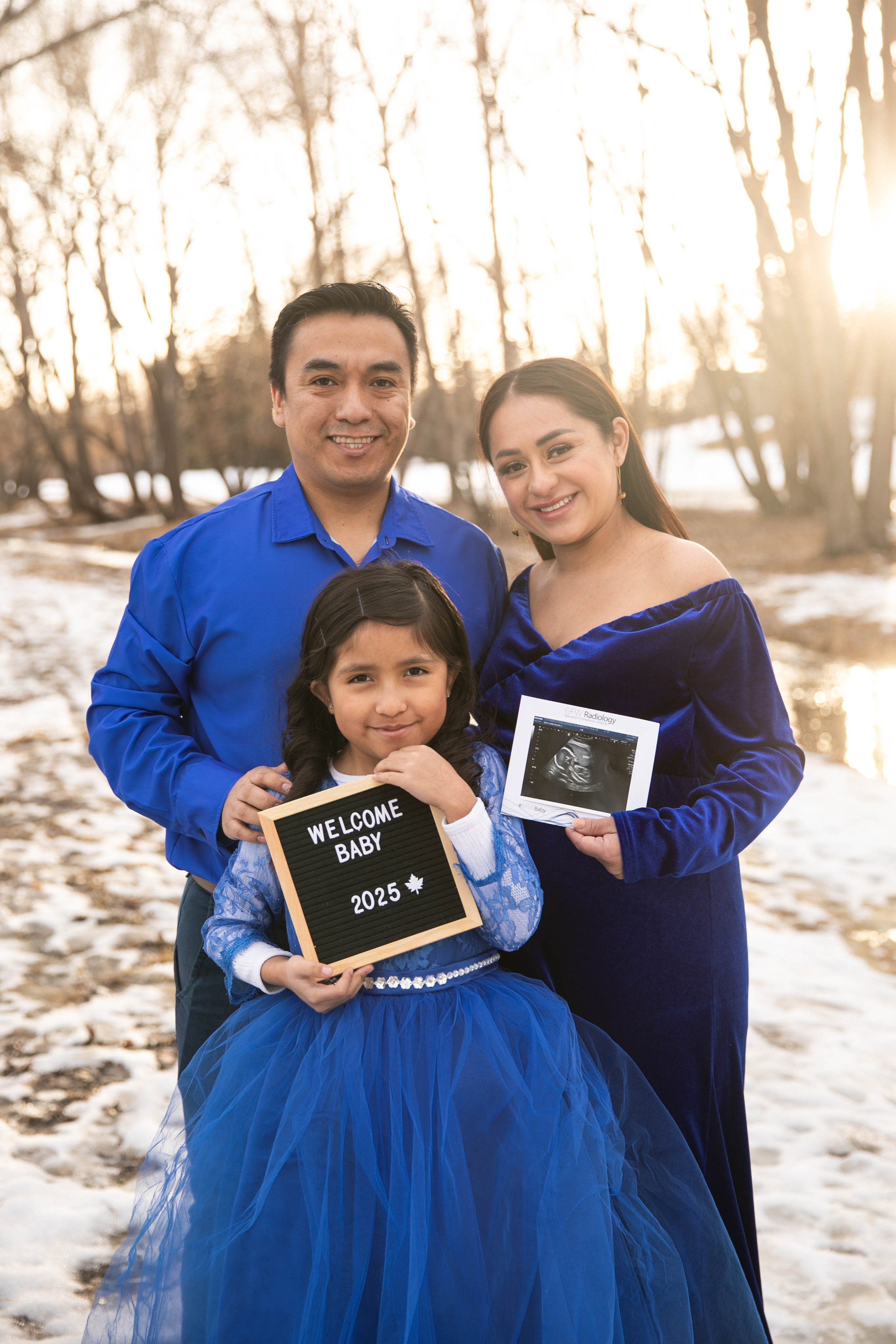 Calgary Maternity & Newborn Photography. Ching Li Photography