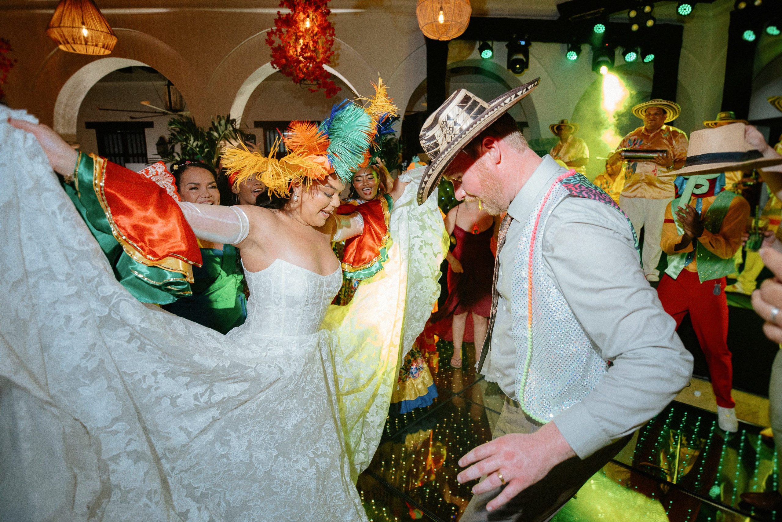 Cindy + Garrett | Destination Wedding Photos in Cartagena 2025 – César Vanegas Photography. César Vanegas Photography | Wedding & Travel Photographer | Cartagena, Colombia