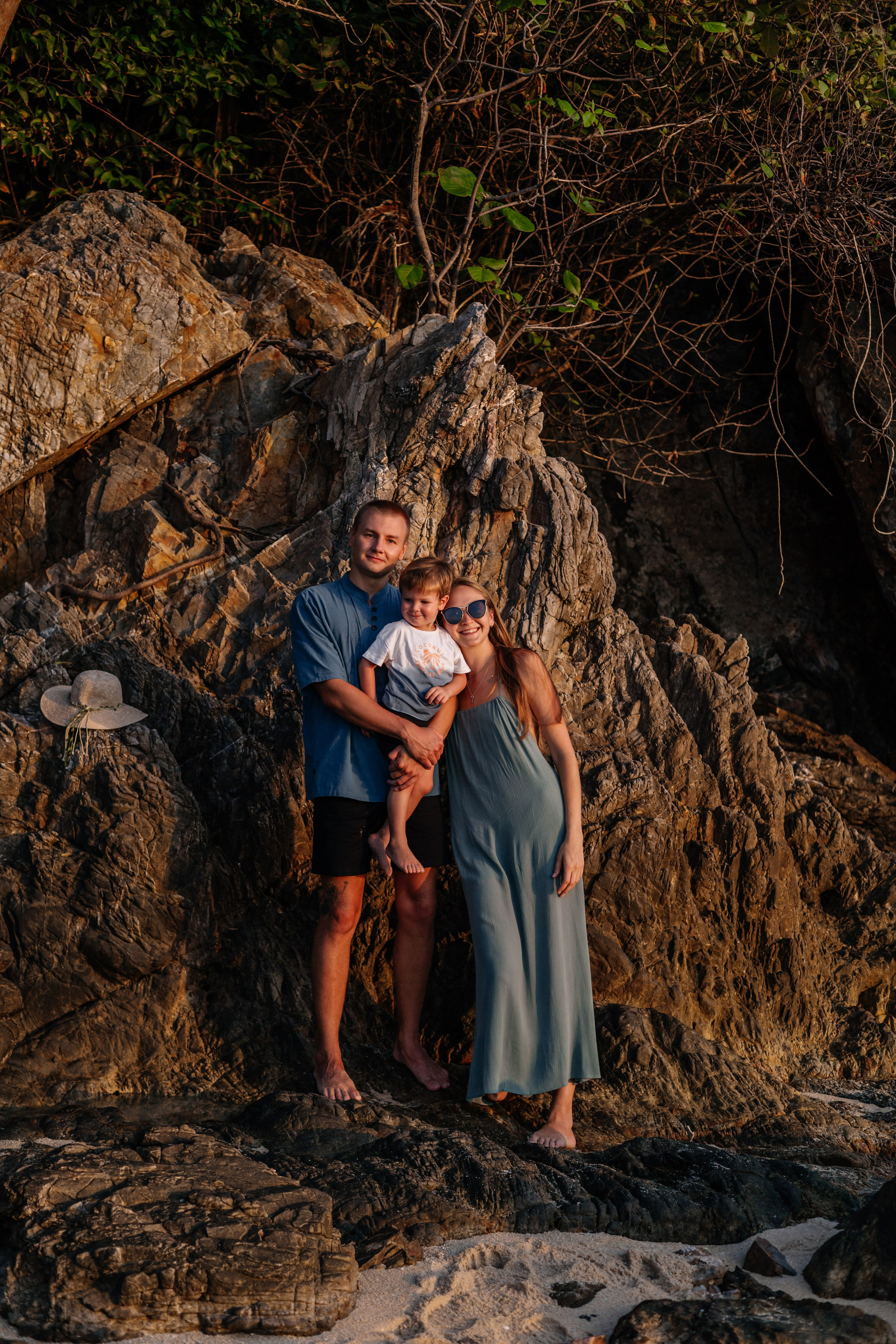 Family beach photo session on Koh Samui