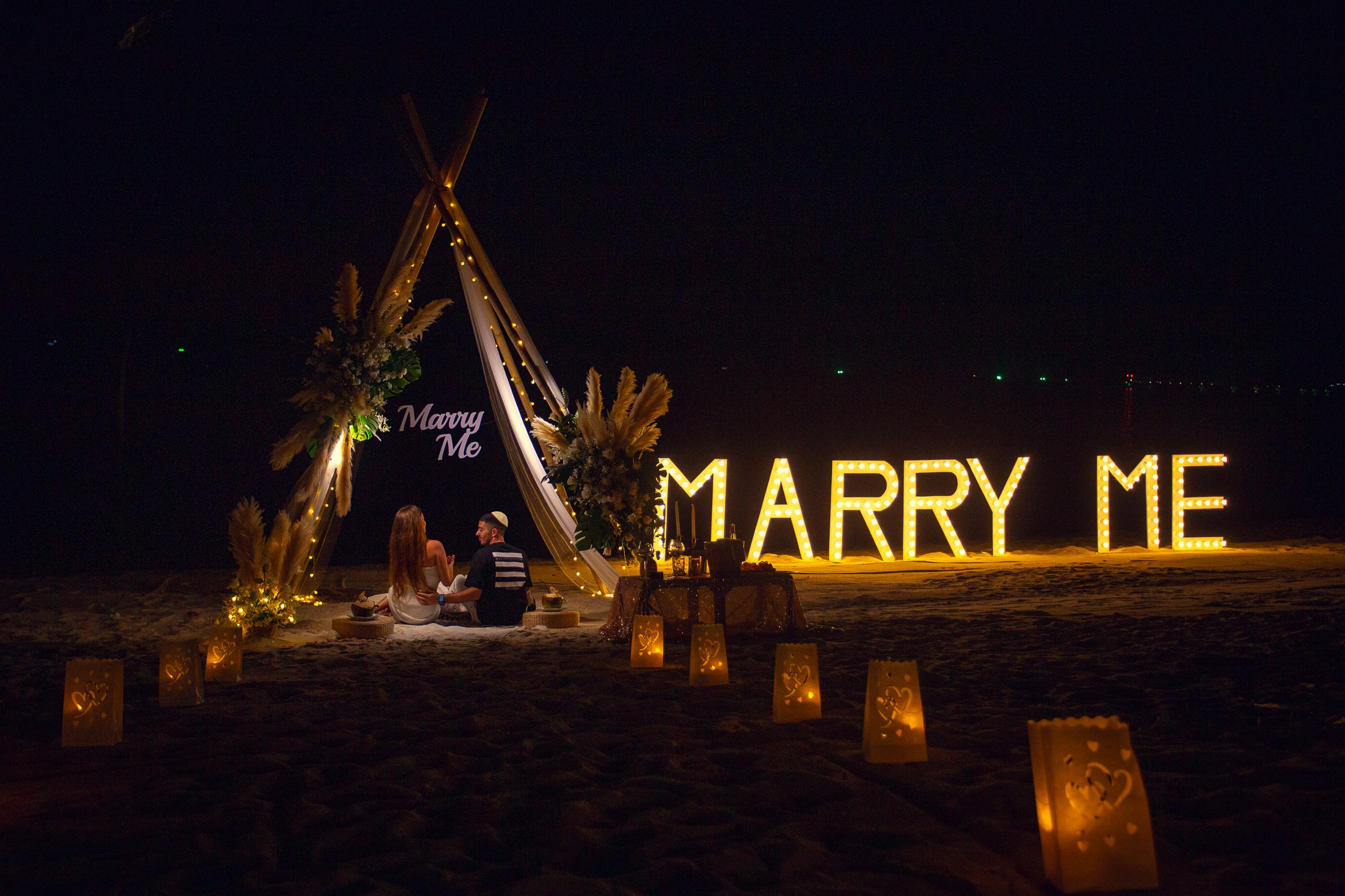 LED huge letters MARRY ME