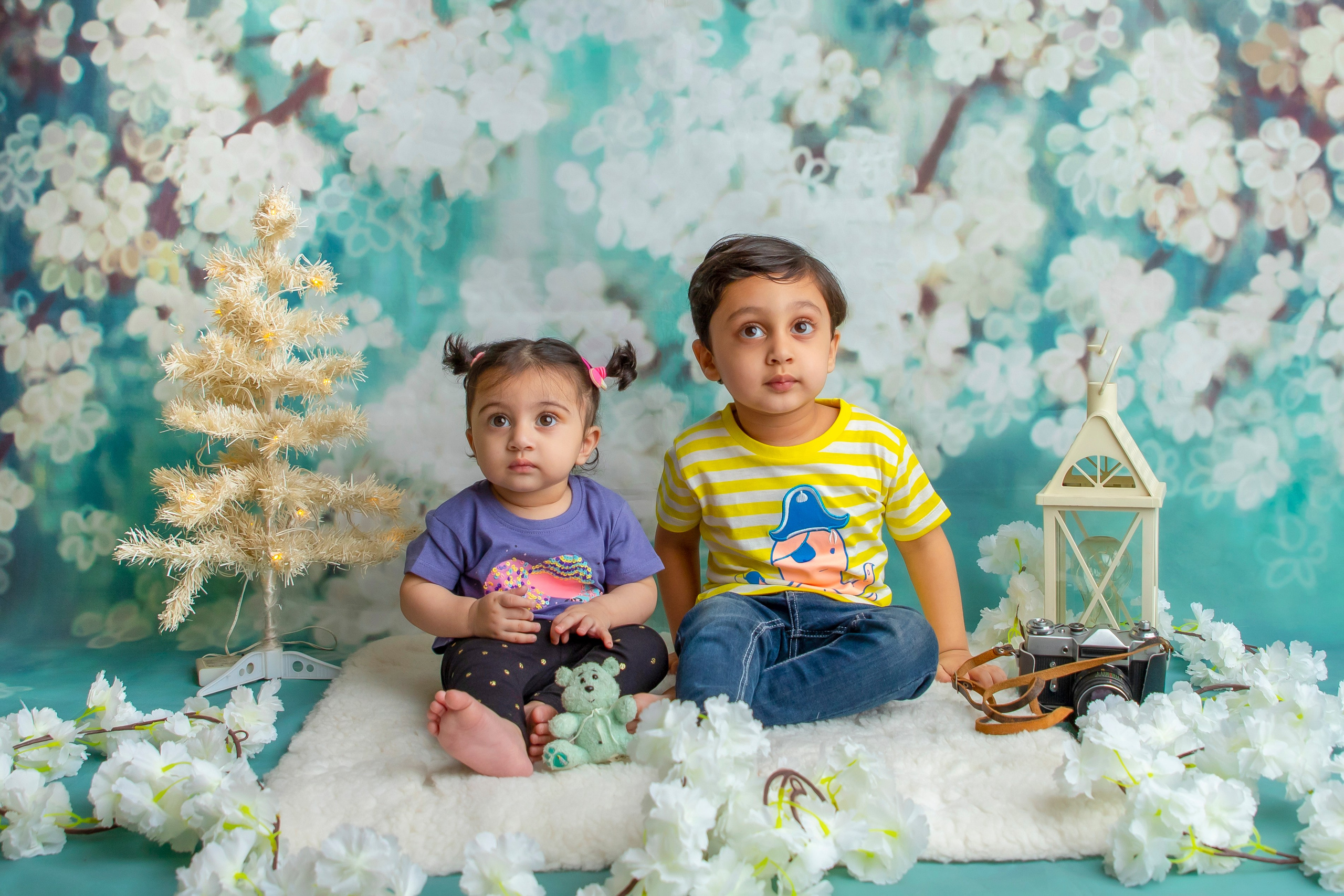 Siblings. Lifestyle and Family Photographer Faryal Saeed
