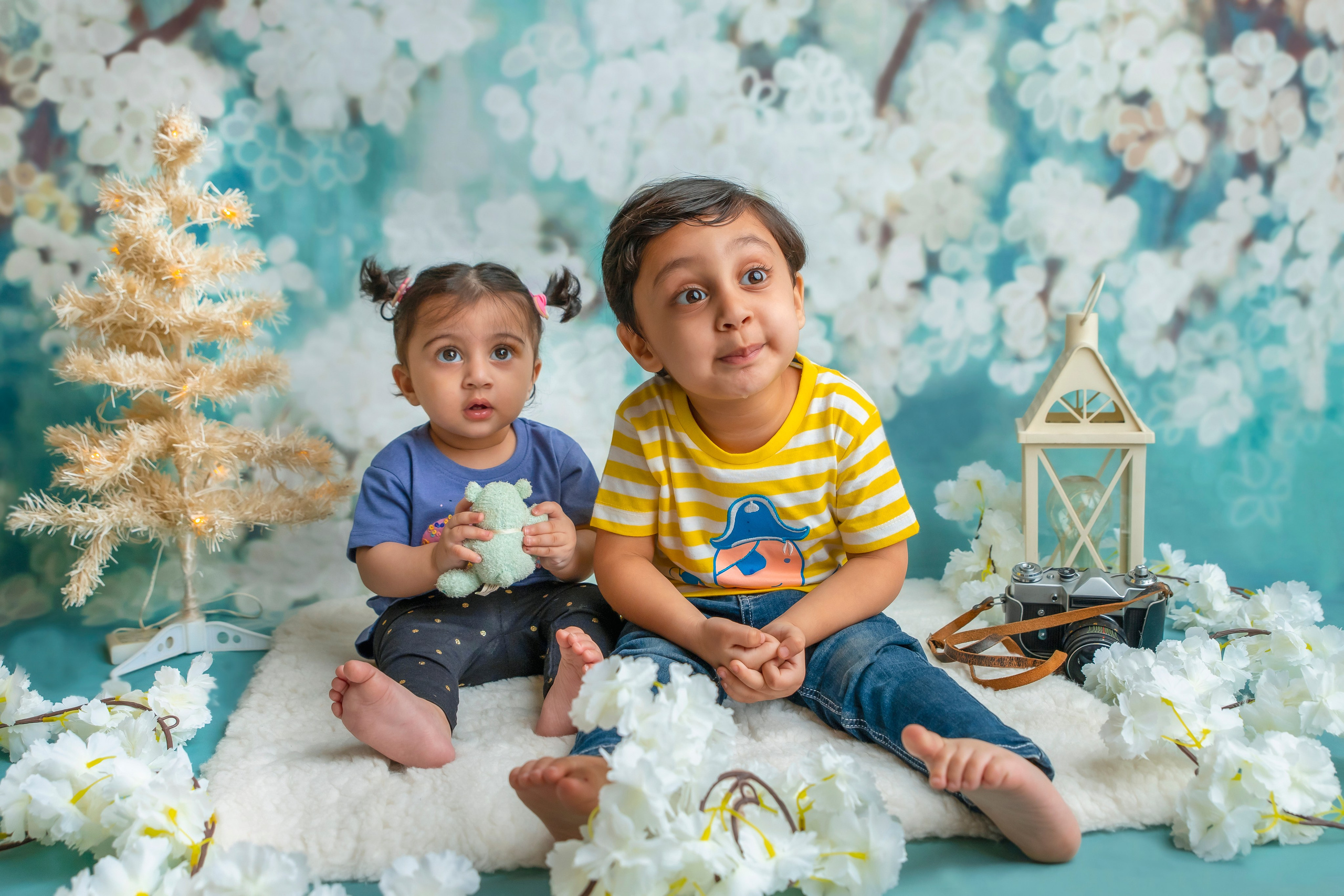 Siblings. Lifestyle and Family Photographer Faryal Saeed