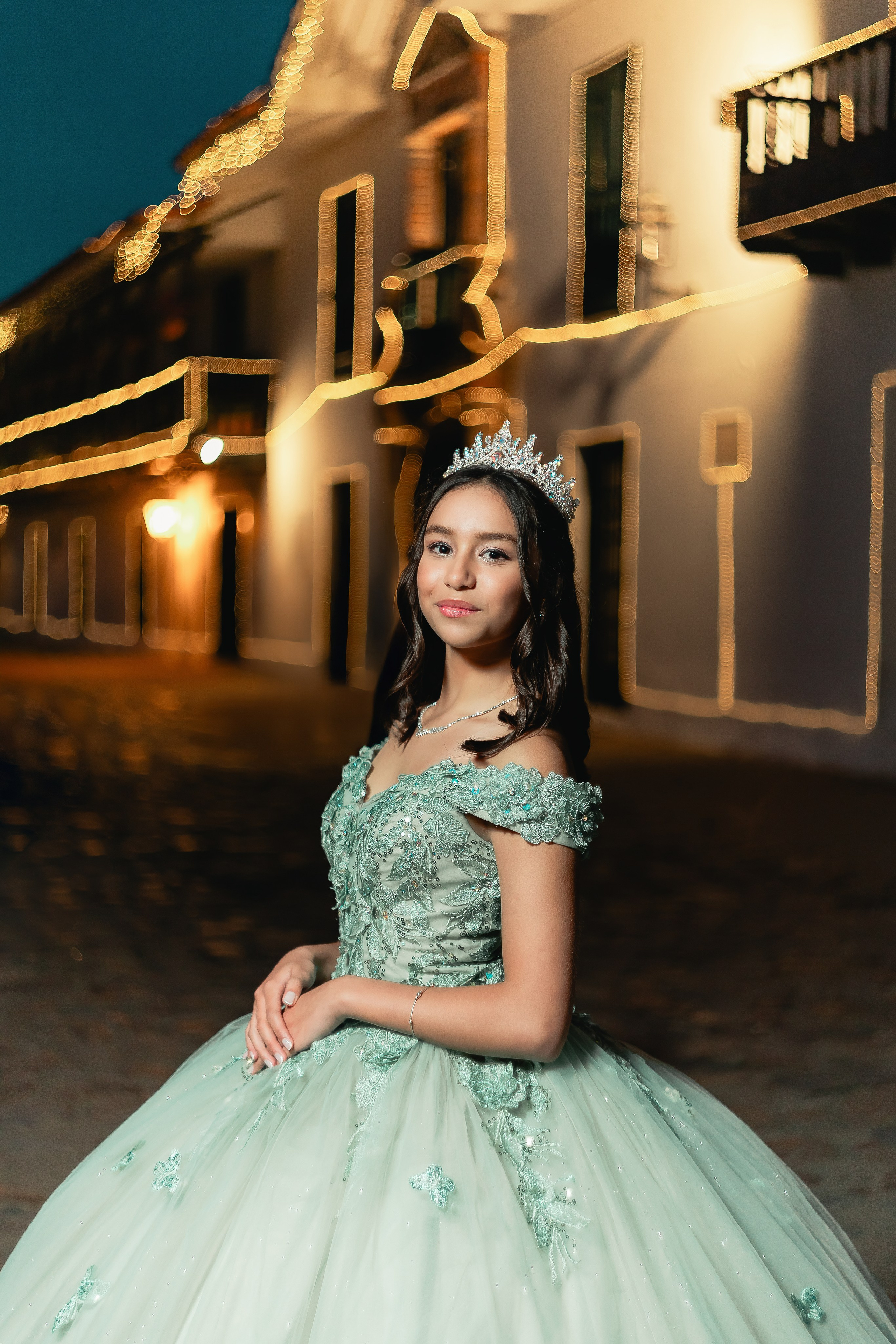 XV LAURA. FOCALMAGIC