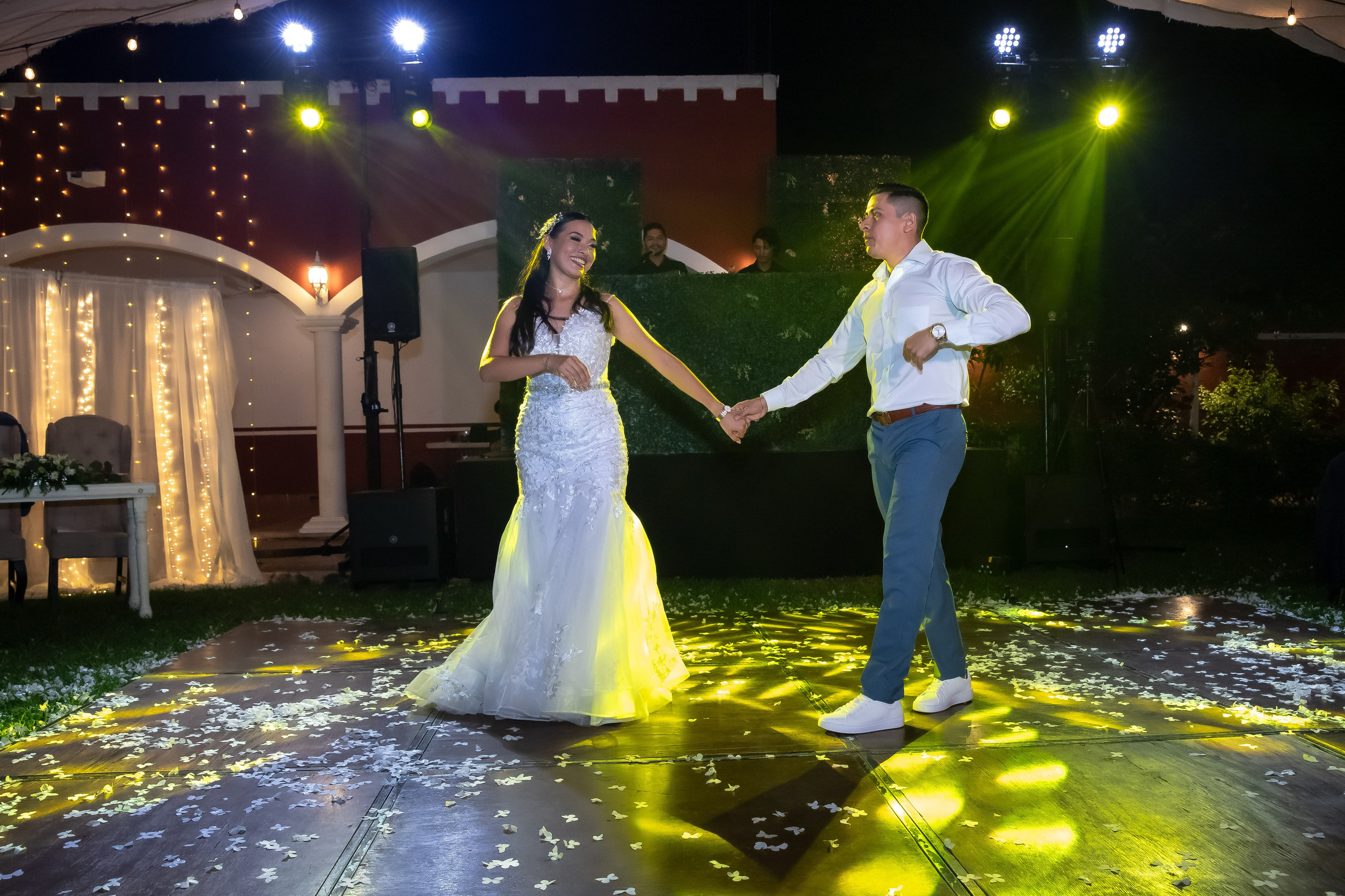 Delta & Cesar. Simón Enríquez Studio